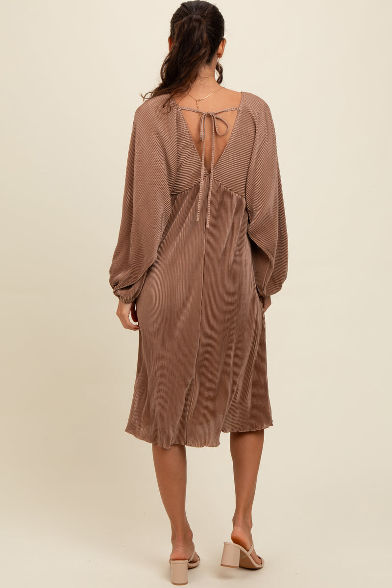 Five-quarter sleeve V-neck mid-length pleated mesh dress