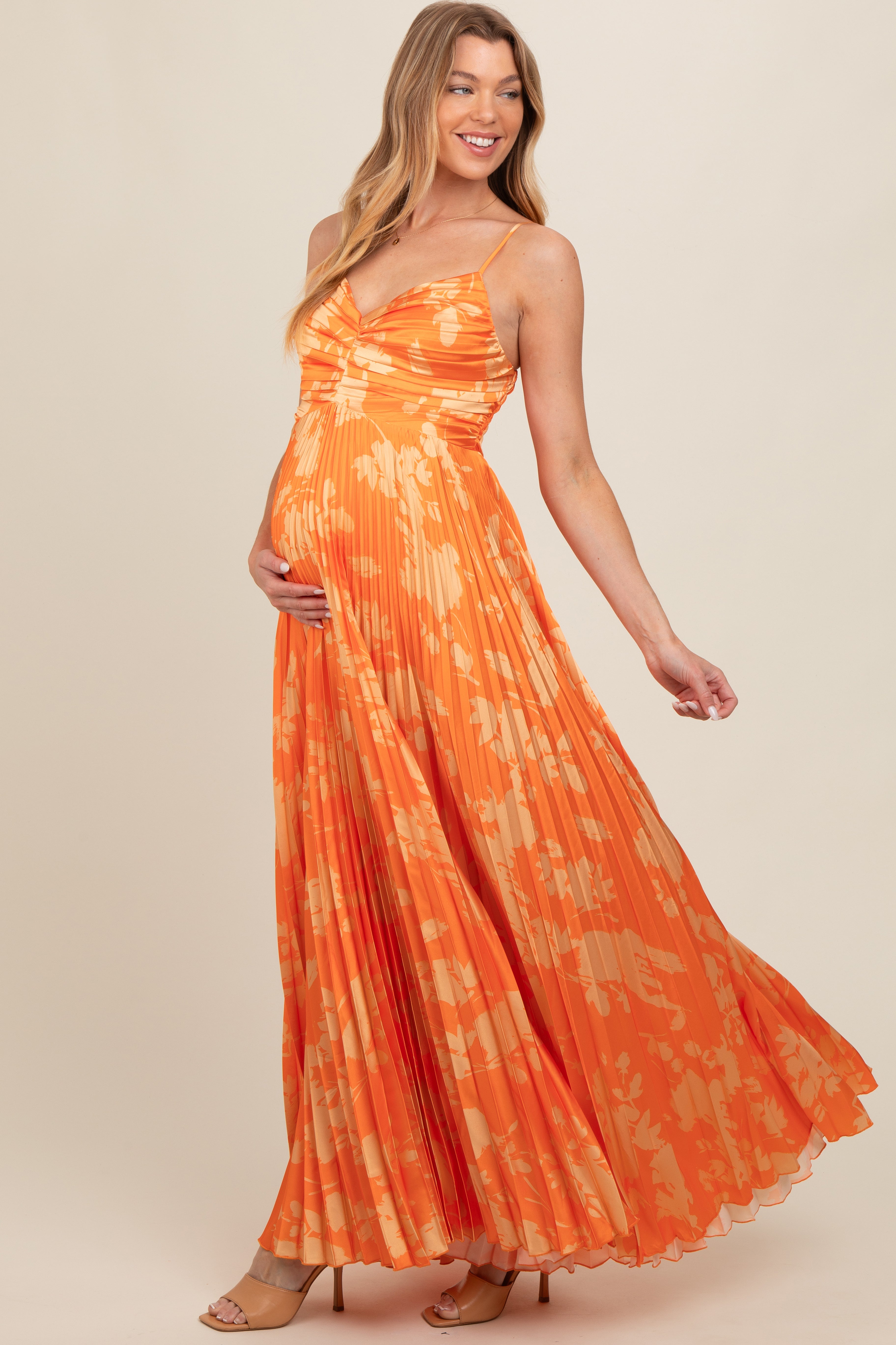orange floral bridesmaid dresses Pleated Satin Maternity Maxi Dress Luxury Ombre Wedding Dress while the invisible side feature: prespants-zipper Color:grey