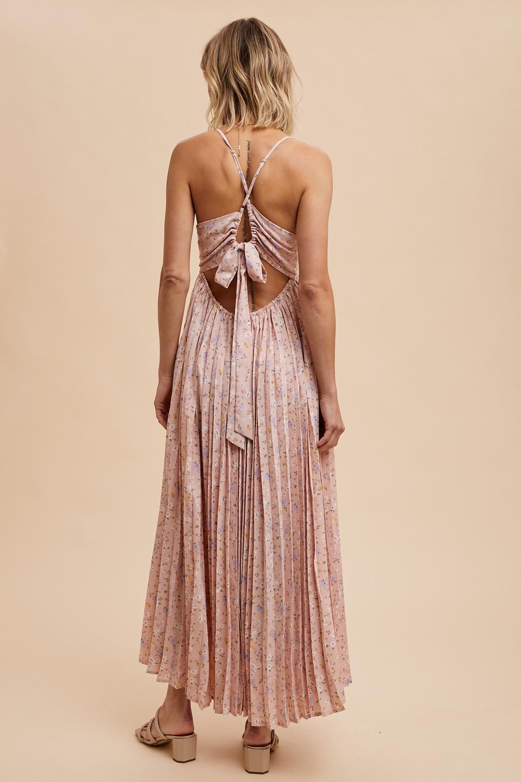 Light Pink Floral Pleated Back Cutout Maxi Dress – PinkBlush