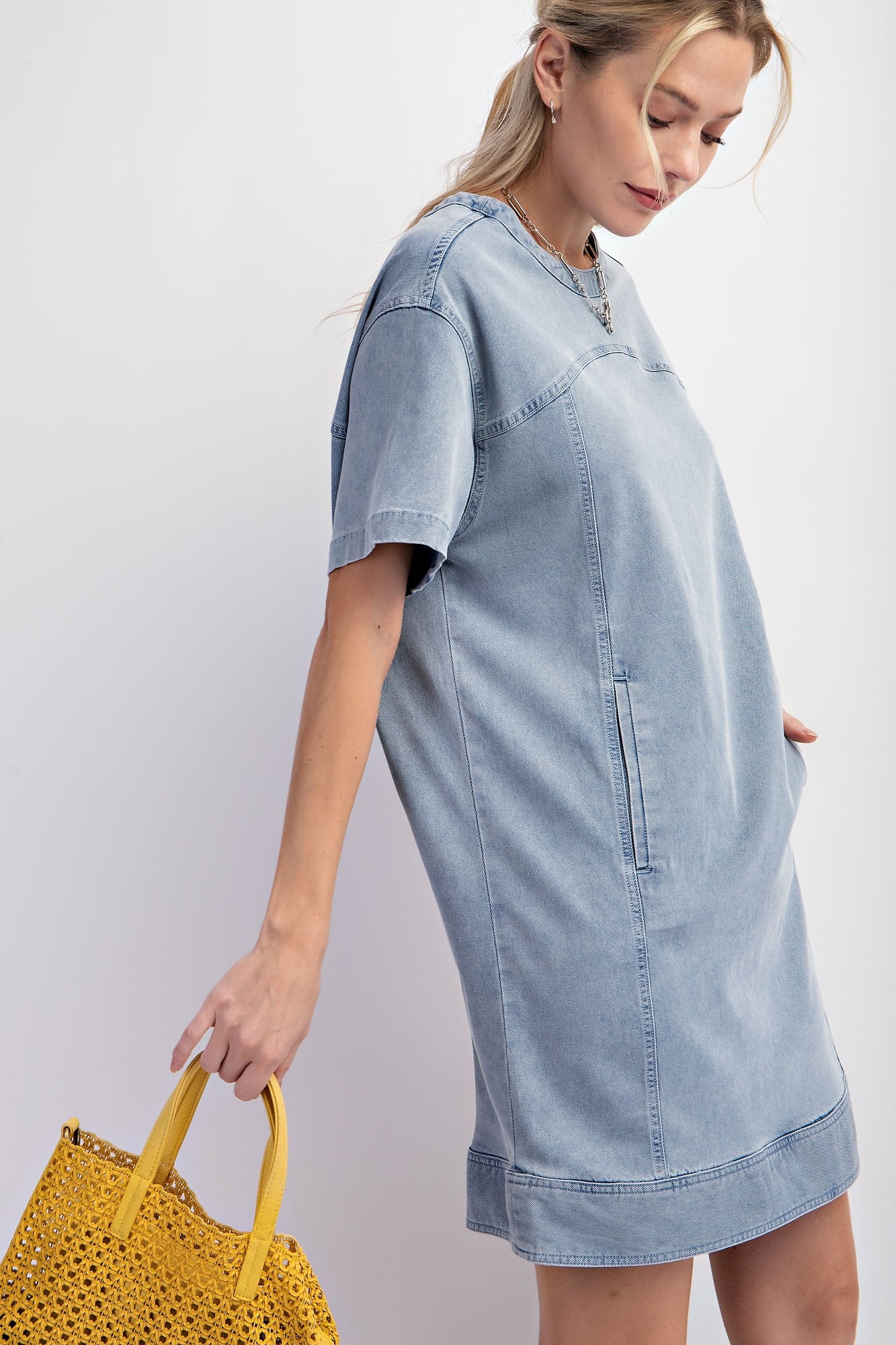 denim tunic dress V-Neck NECK DENIM TUNIC DRESSModel is wearing size S Teri Jon Denim Shirt Collar