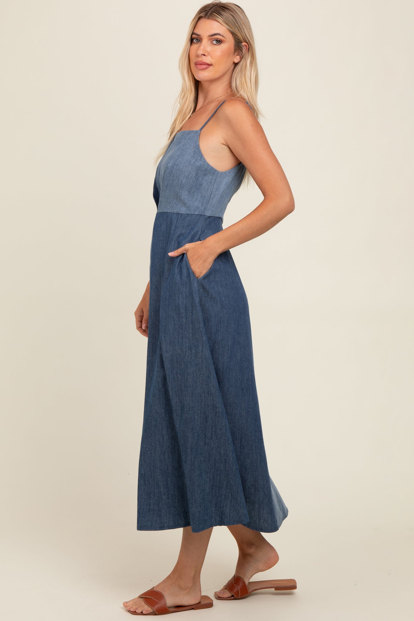 contrast denim dress Women's Showing Personality Contrast Maxi Dress in Denim
