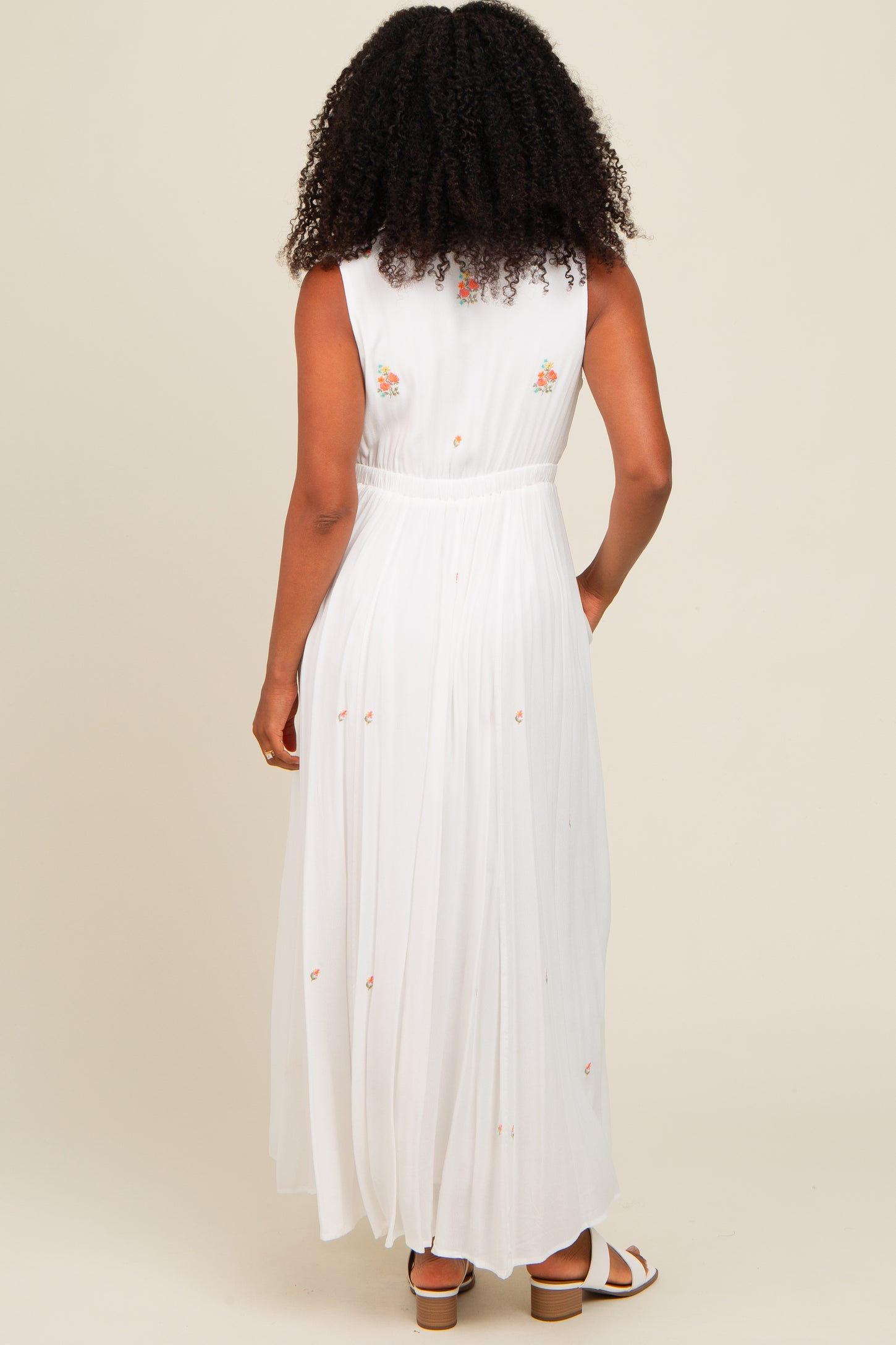White Floral Embroidered Sleeveless Maxi Dress PinkBlush White Floral Embroidered Sleeveless Maxi Dress PinkBlush