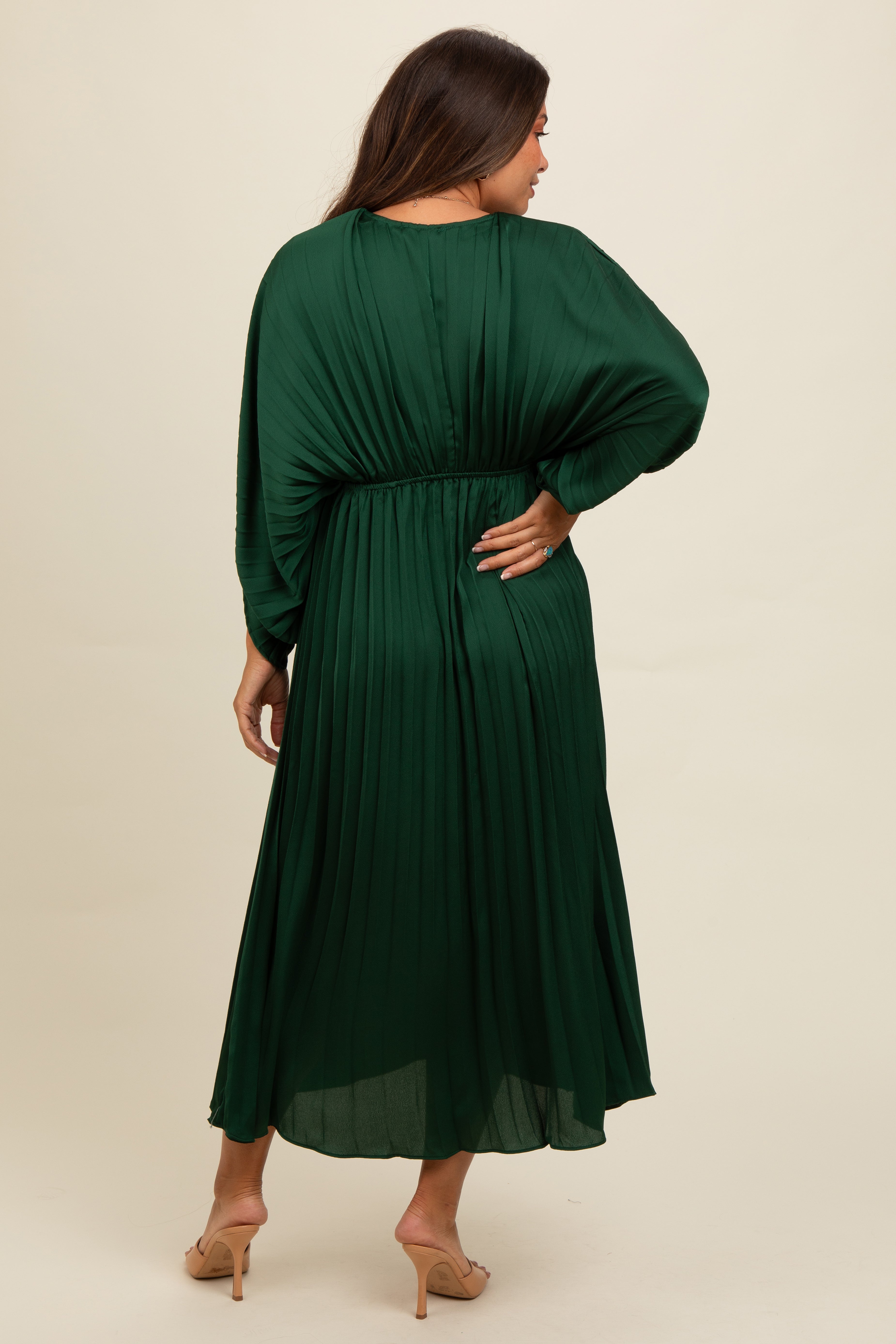 long green pleated dress Forest Satin V-Neck Maternity Maxi 2) / M (4 Butter Yellow Bridesmaid Dresses MDW-TOPS‚Äã Size:S/10 - (UK 10/US 6/EU 38)