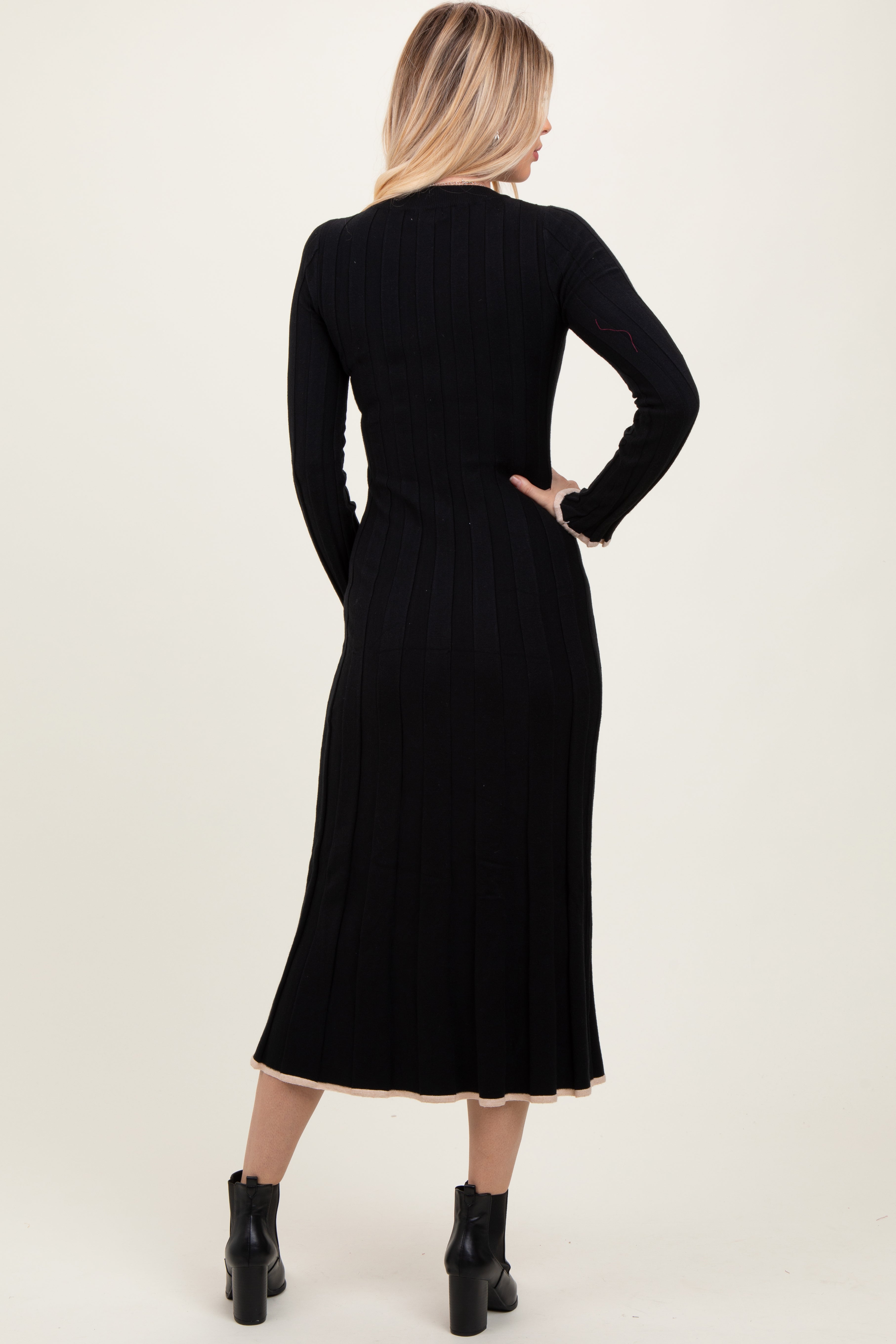 black knitted dress long sleeve Ribbed Knit Maxi Sweater Style:U123ET1576 Summer Brunch Outfit Ideas Long sleeves and a trending-collections