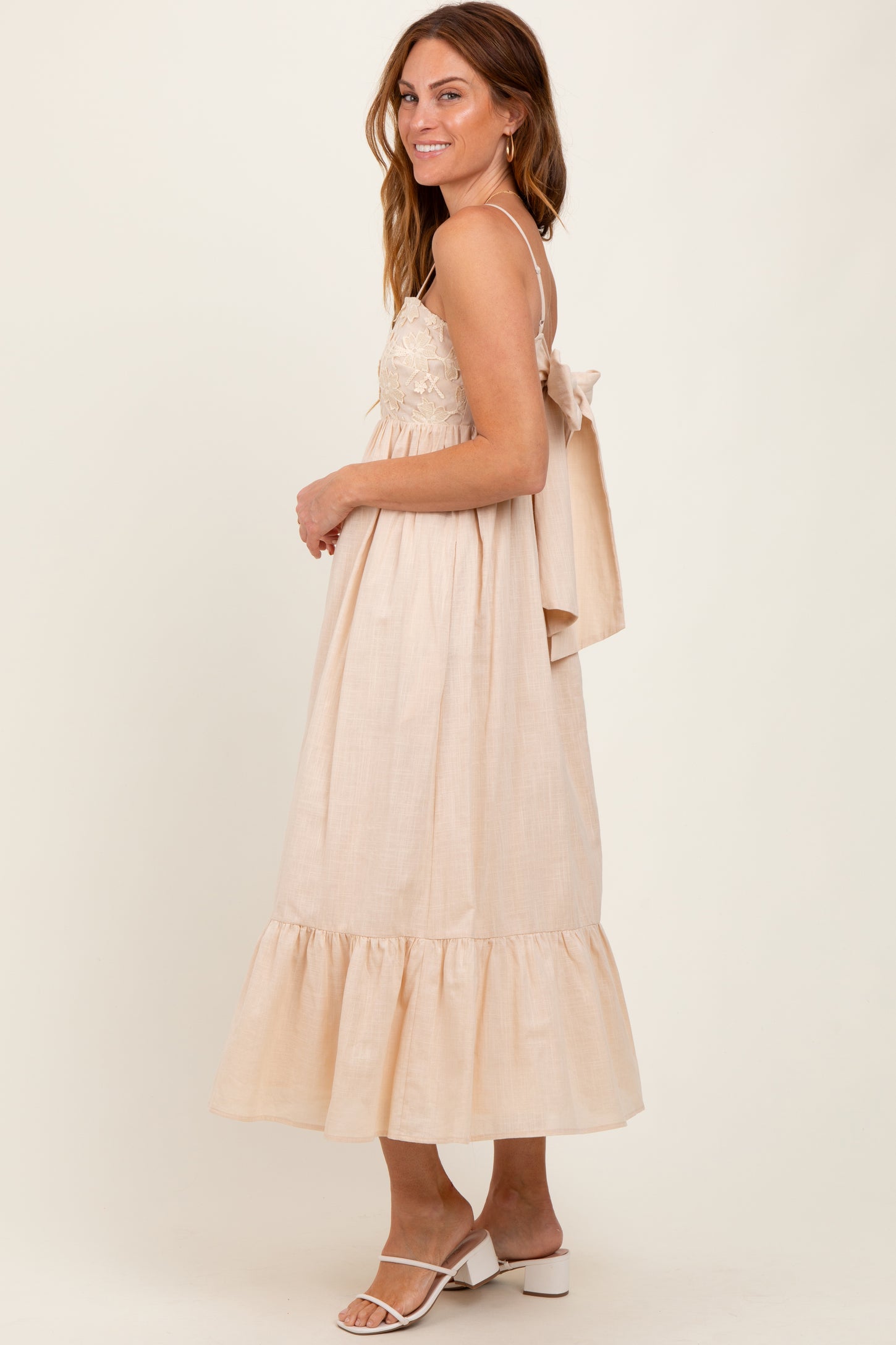 Beige Floral Embroidery Back Ribbon Midi Dress