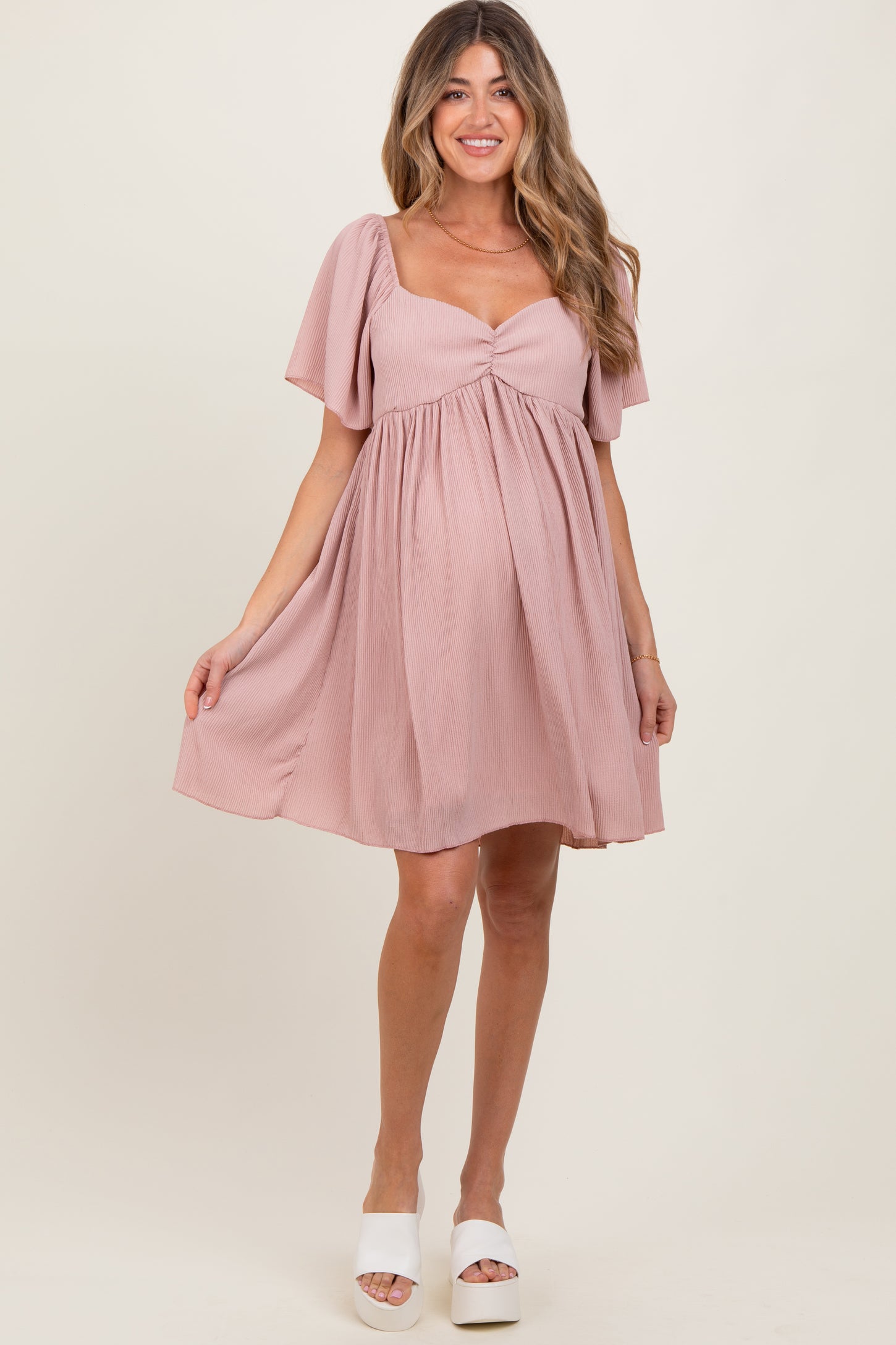 Light Pink Sweetheart Neckline Plisse Maternity Dress
