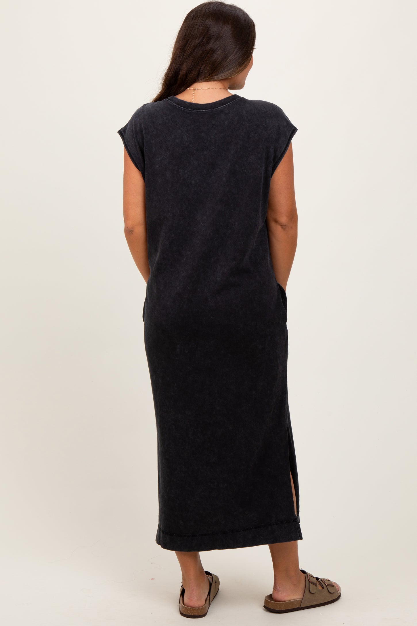 Black Casual Sleeveless Pocketed Maternity Midi Dress