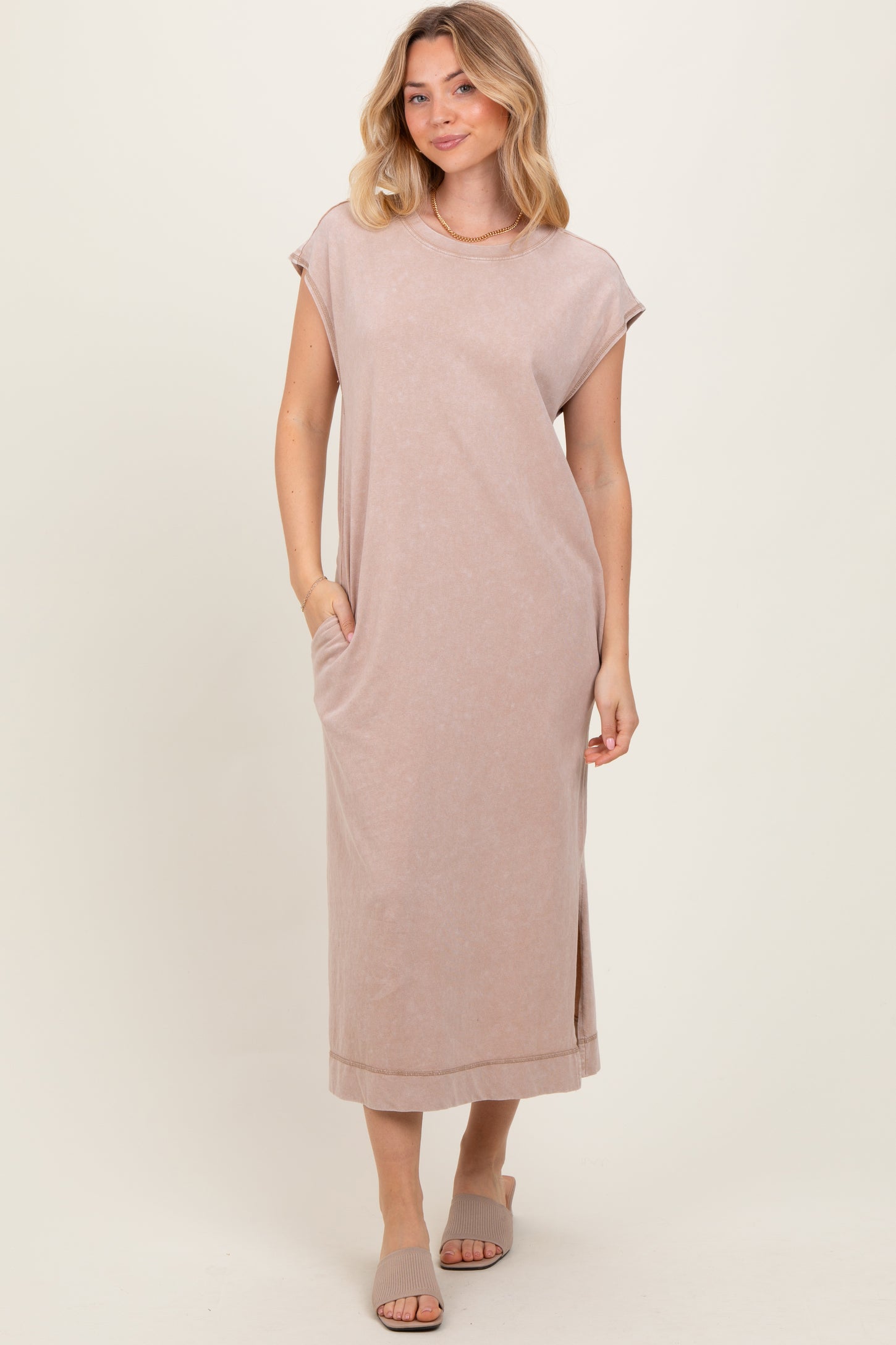 Taupe Casual Sleeveless Pocketed Midi Dress