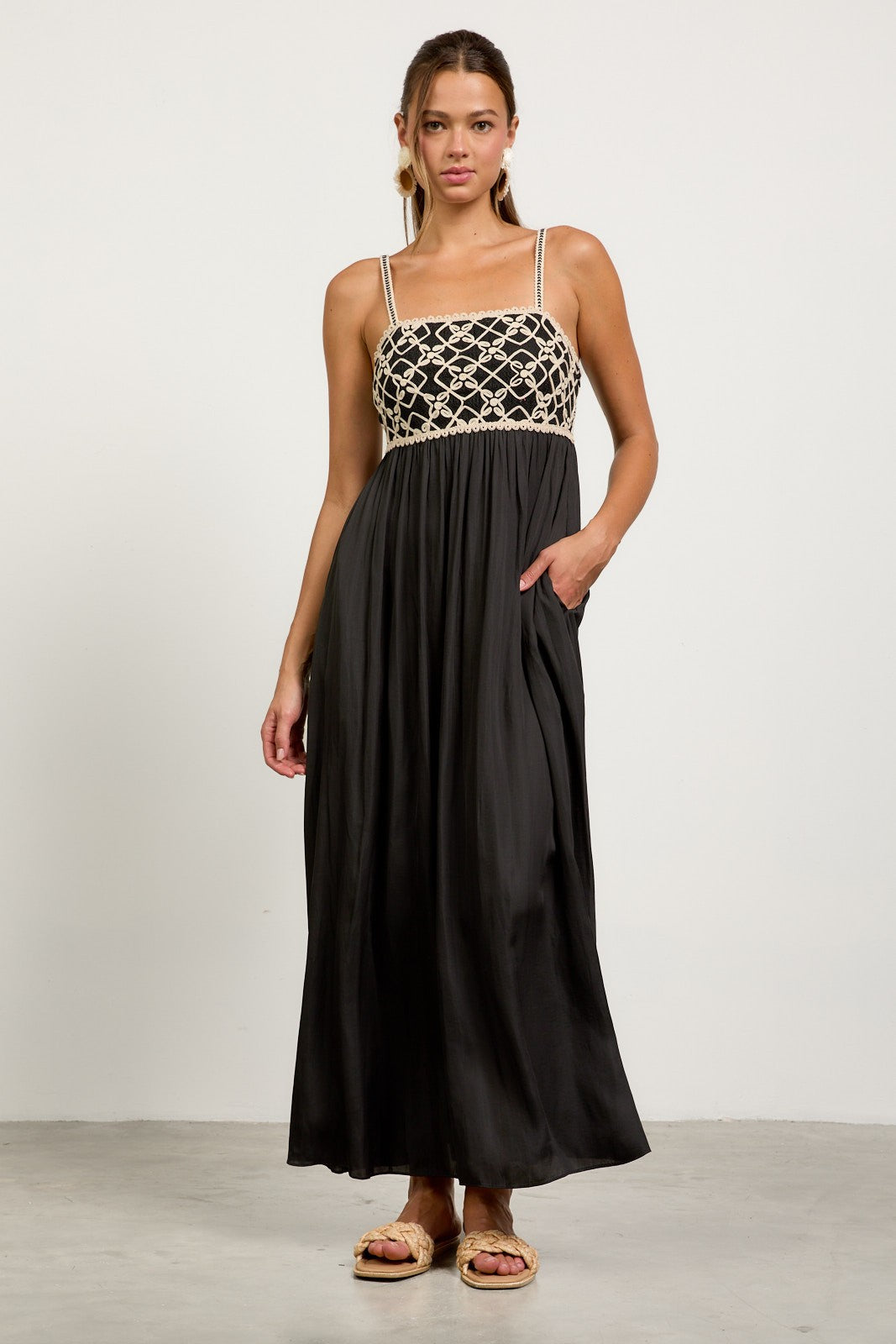 Black Embroidered Bodice Maxi Dress Black Embroidered Bodice Maxi Dress