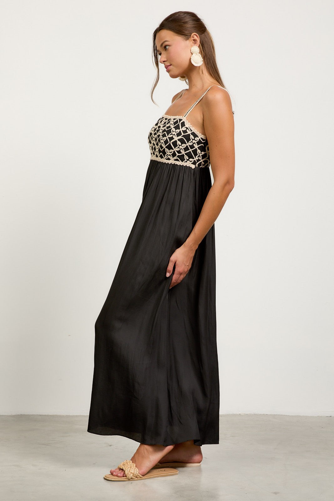 embroidered bodice maxi dress LONG DRESS WITH EMBROIDERED BODICE