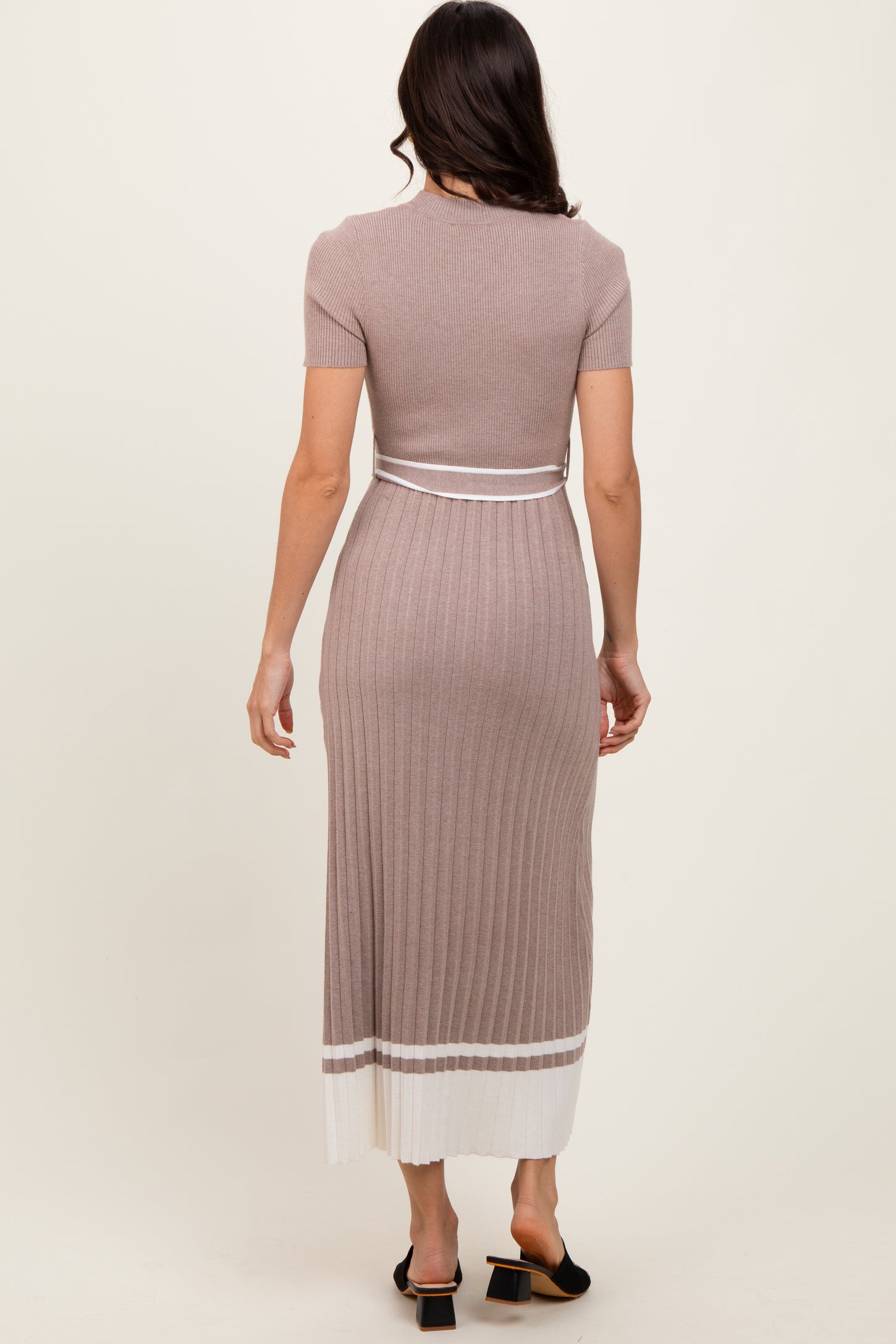 Mocha Ribbed Knit Pleated Midi Dress
