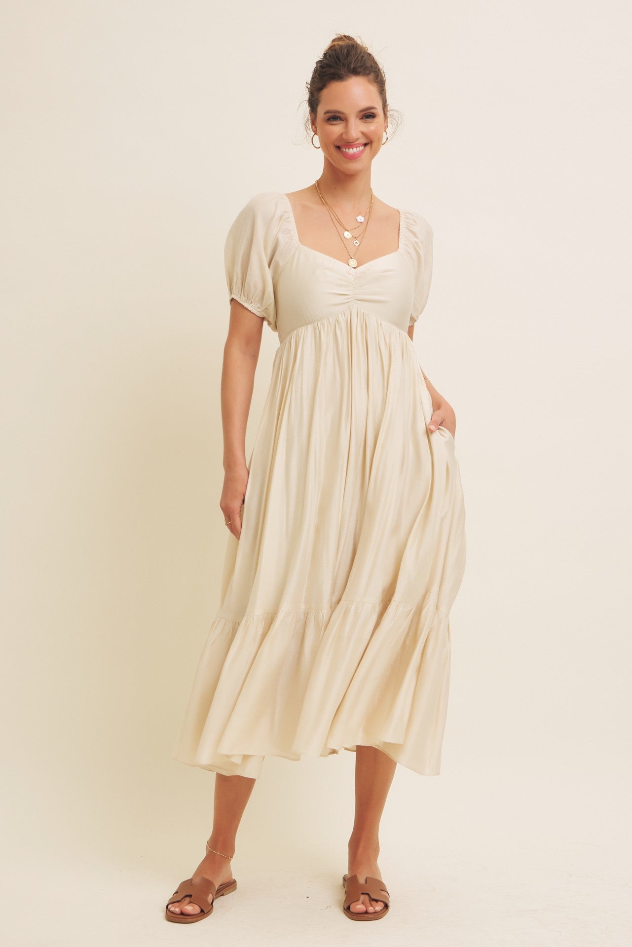 Cream Ruched Sweetheart Neck Tiered Maternity Midi Dress