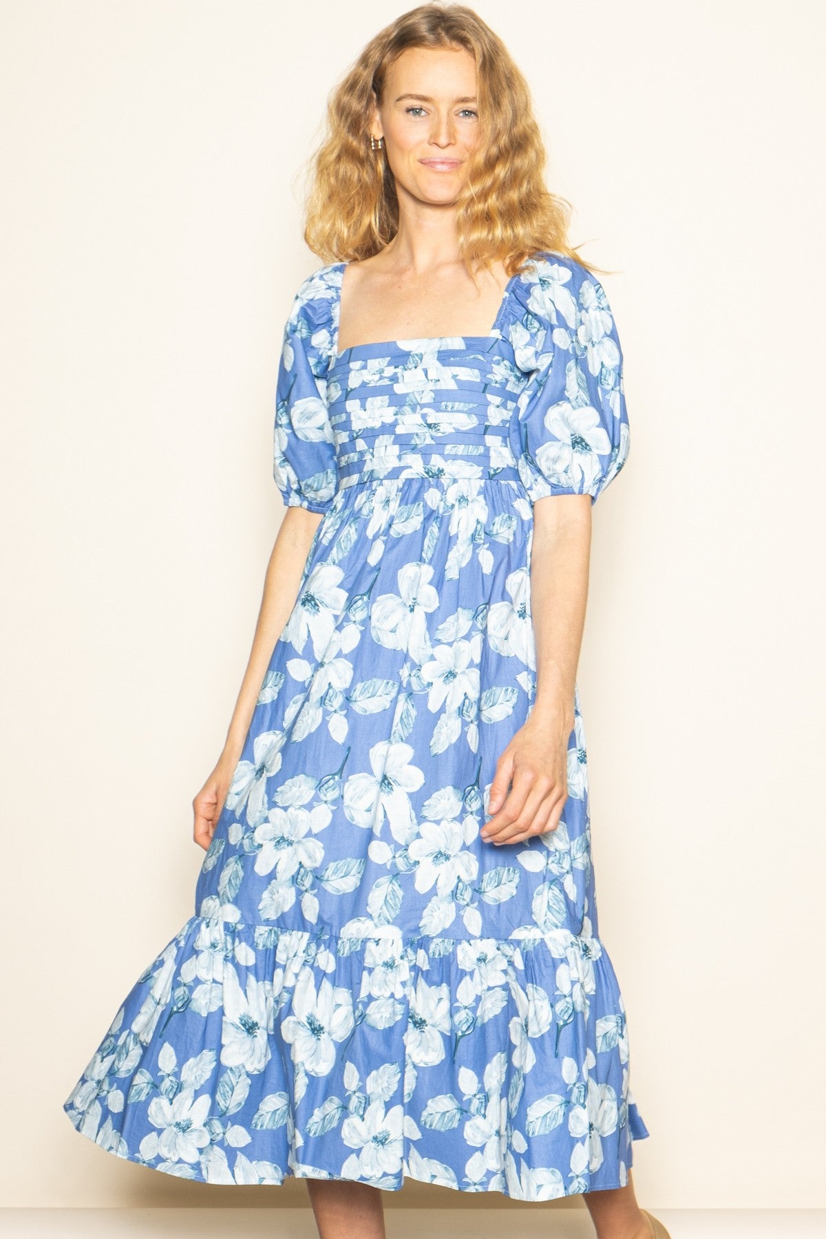 open lace back dress Floral Pleated Surplice Long Sleeve Midi Dress – Sois Inspire