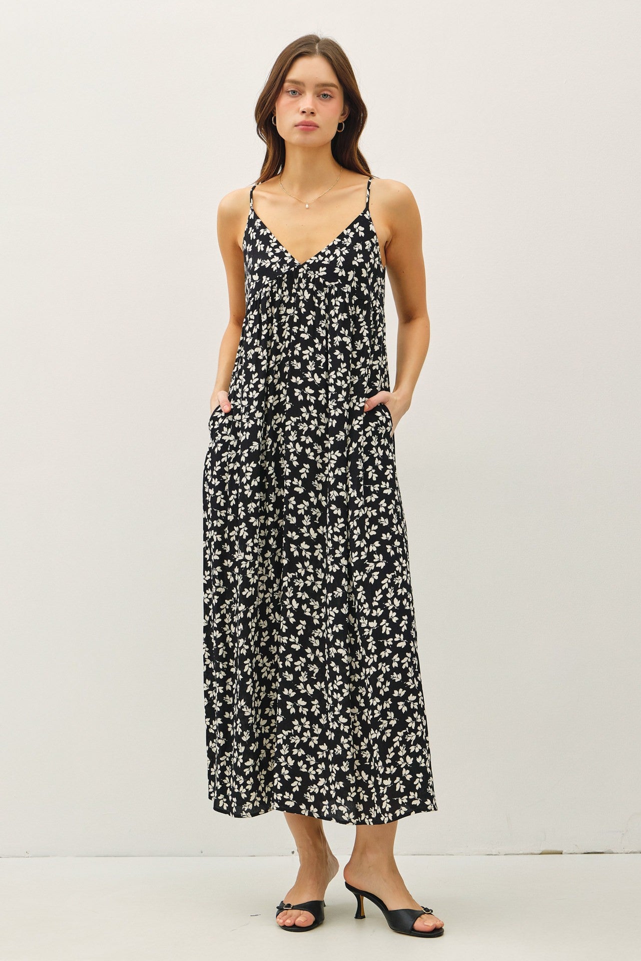 Black Floral V-Neck Maternity Maxi Dress