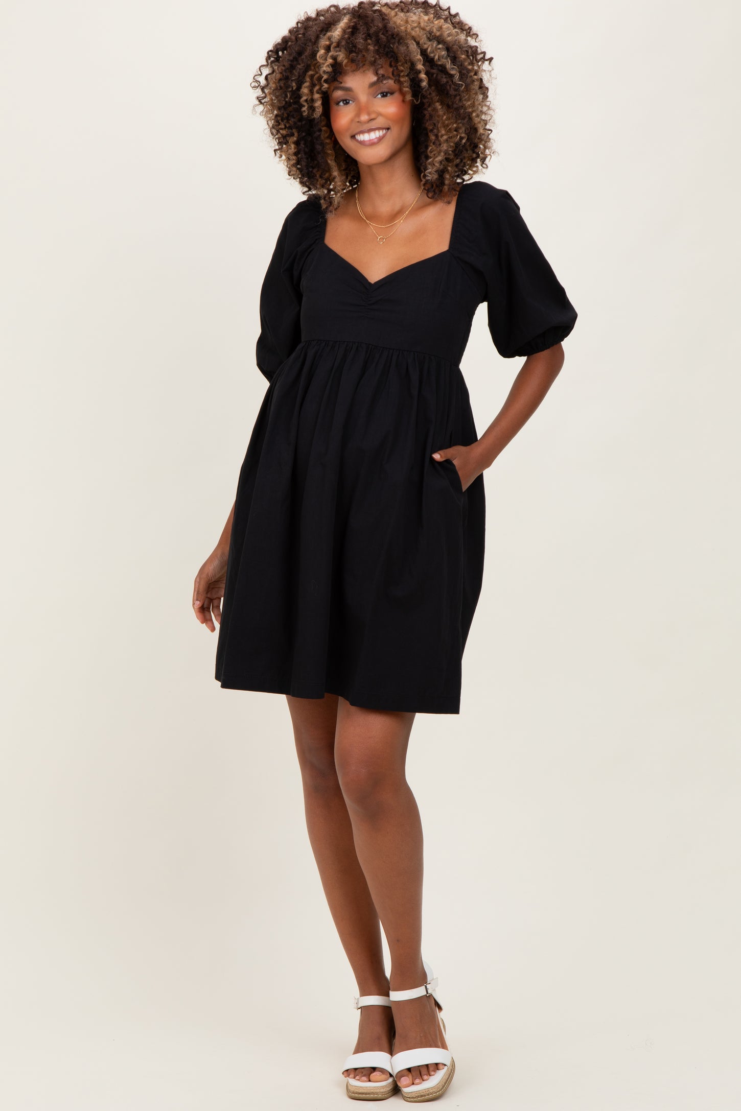 Black Sweetheart Neckline Puff Sleeve Maternity Dress