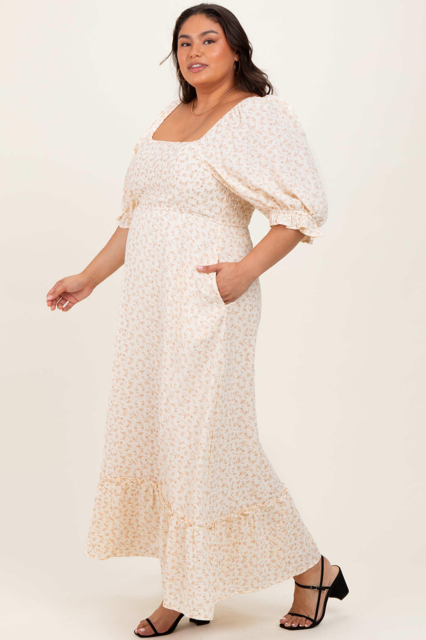 Beige Floral Print Square Neckline Plus Maxi Dress – PinkBlush Beige Floral Print Square Neckline Plus Maxi Dress – PinkBlush