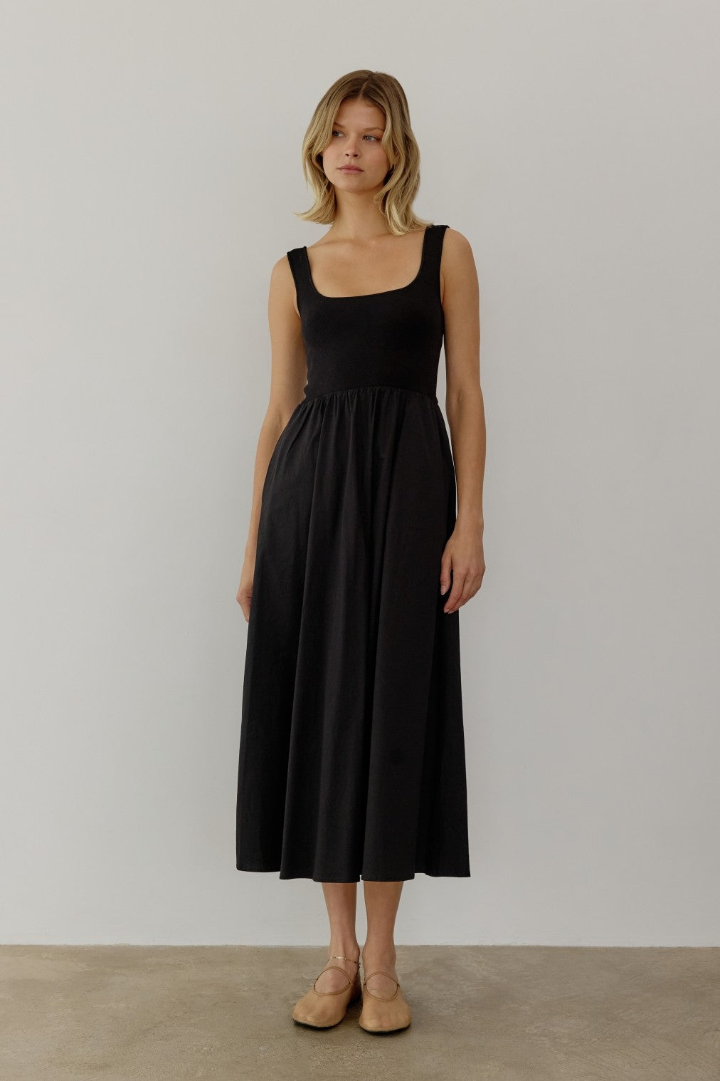 Black Contrast Knit Poplin Sleeveless Maternity Midi Dress