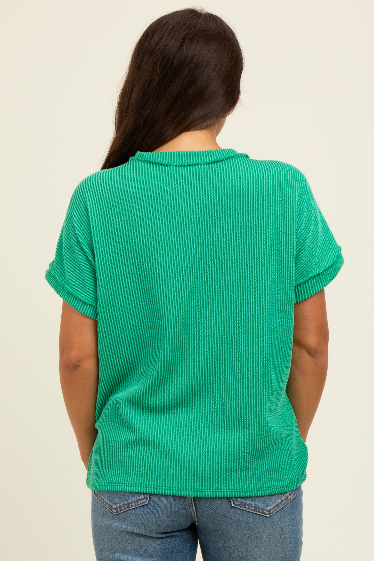 Green Exposed Seam Short Sleeve Maternity Top