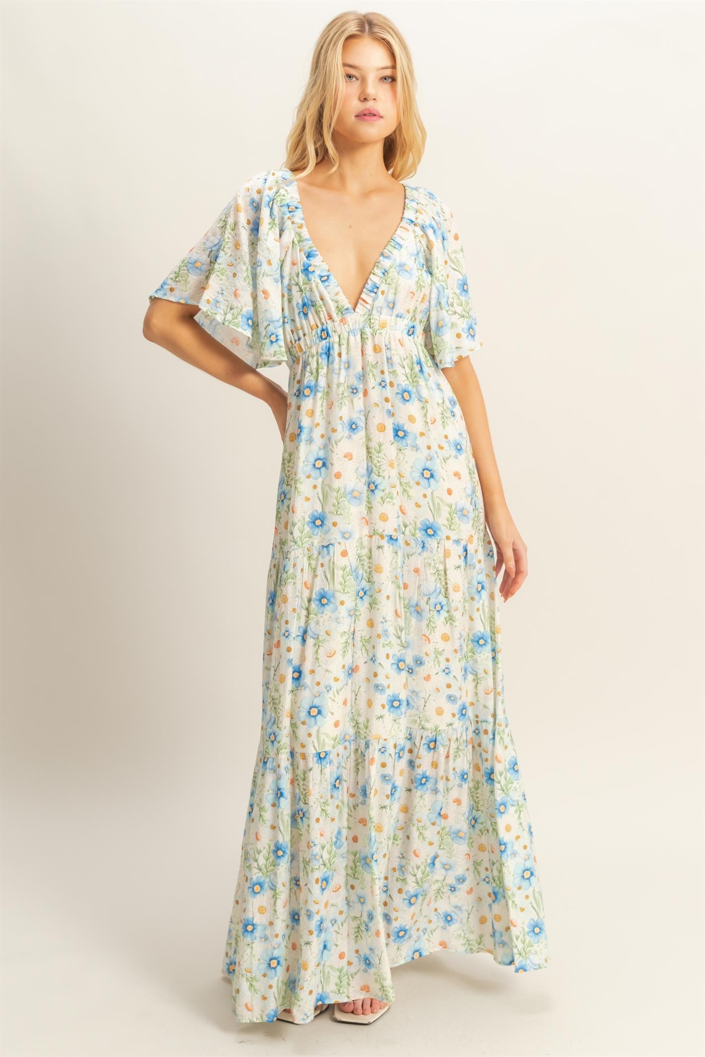 flowy tiered dress Blue Floral V-Neck Maxi YGroup_RibbedBodyconMidi this dress offers a Color:AZURE BLOOM Silver Gray Corset Evening