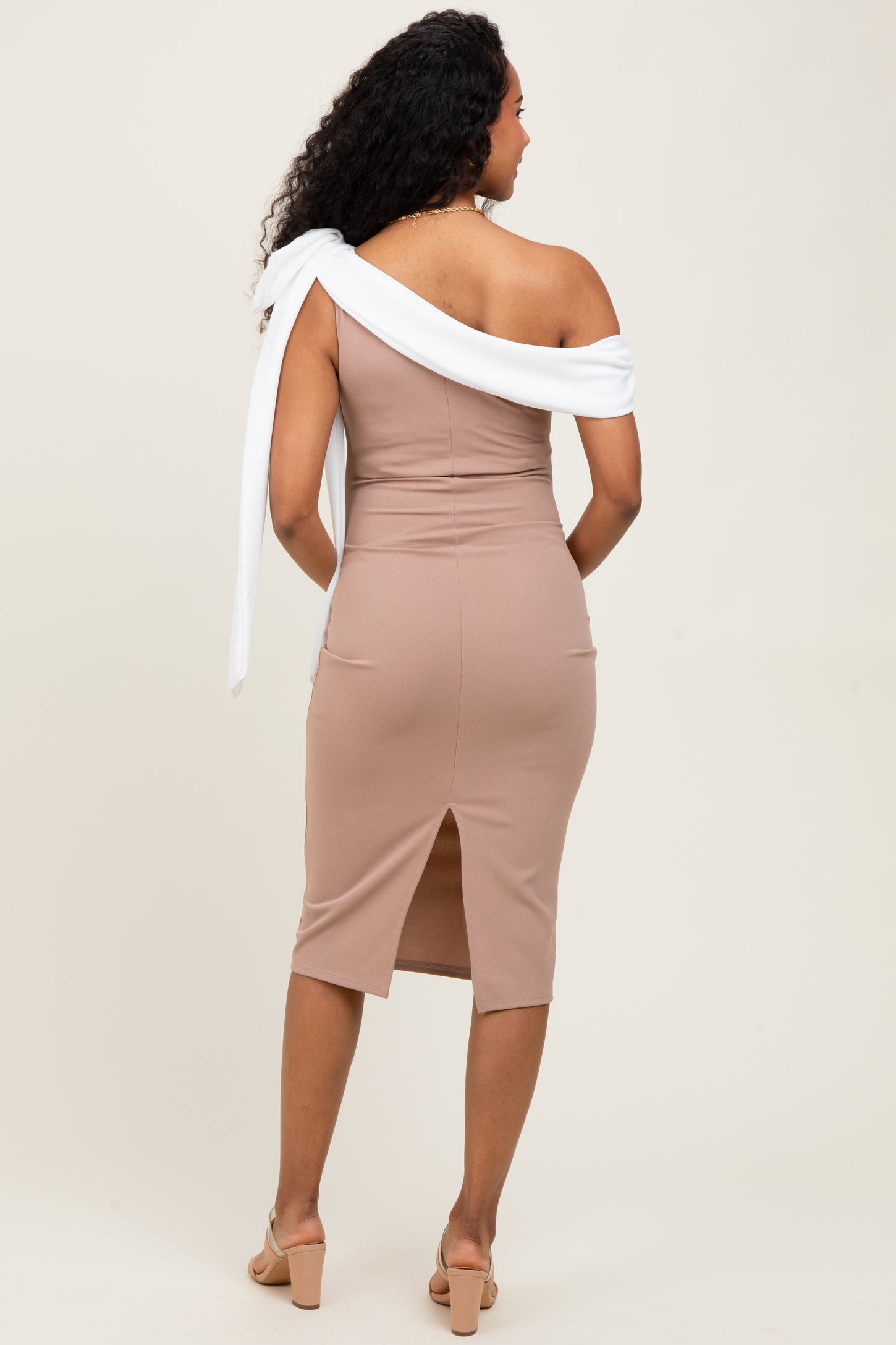 Beige Colorblock One Shoulder Draped Maternity Midi Dress