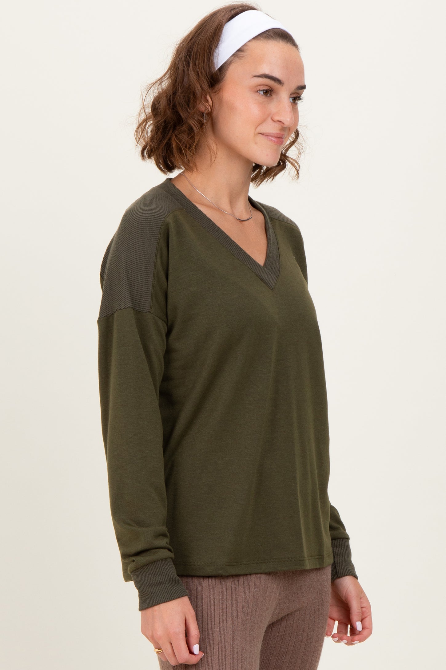 Olive V-Neck Knit Long Sleeve Top