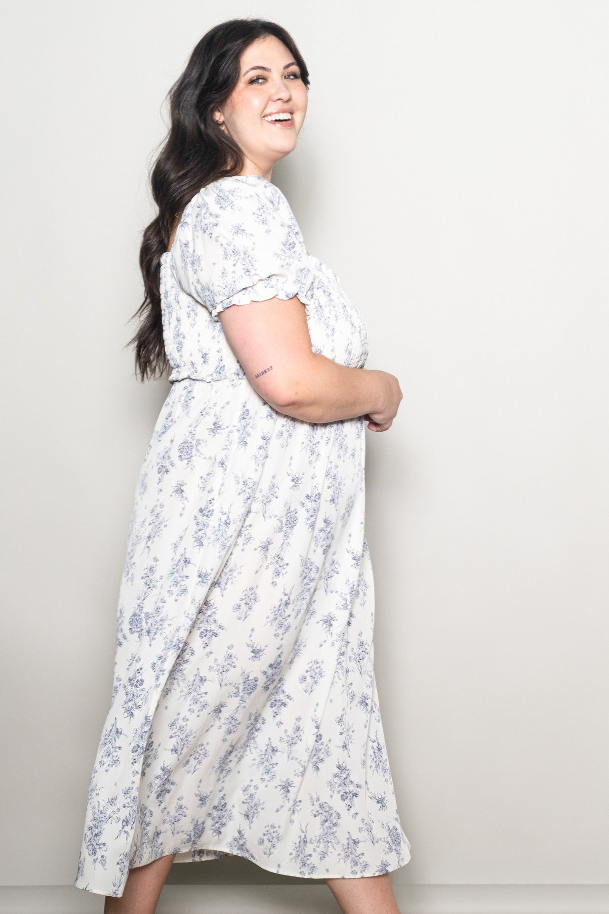 Ivory Floral Smocked Sweetheart Neckline Plus Midi Dress