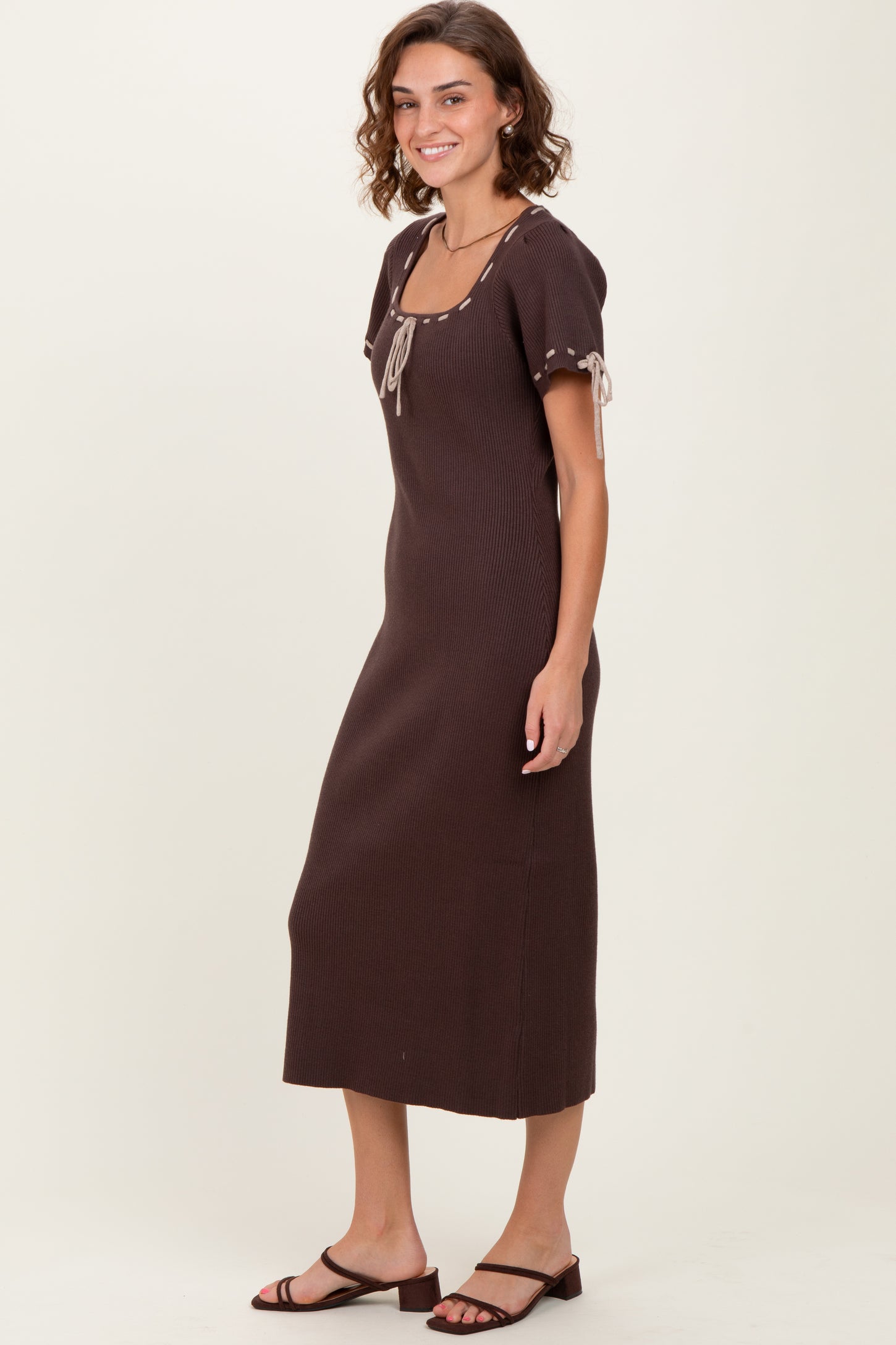Brown Ribbed Knit Stitch Detail Midi Dress