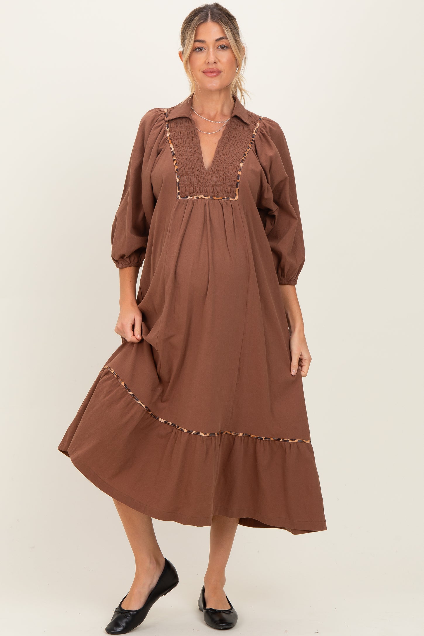 Brown V-Neck Contrast Trim 3/4 Sleeve Maternity Midi Dress