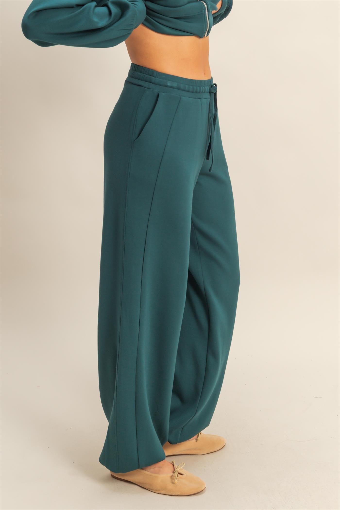 Green Scuba Drawstring Waist Relaxed Jogger Sweatpants