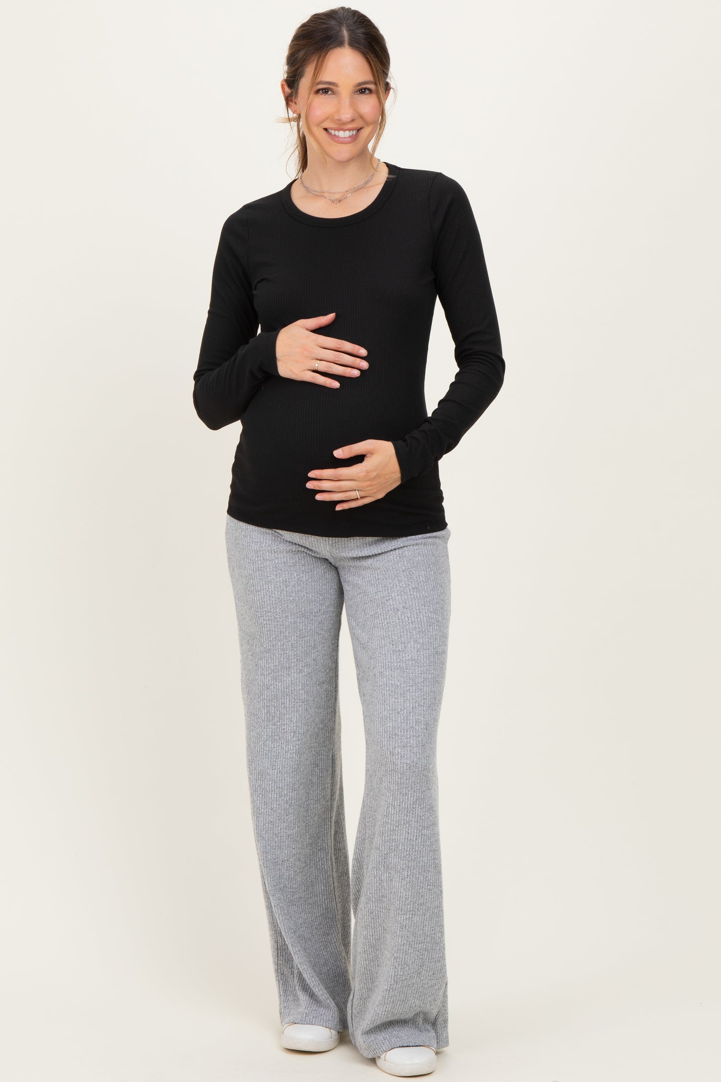 Black Solid Ribbed Long Sleeve Round Neck Maternity Tunic Top