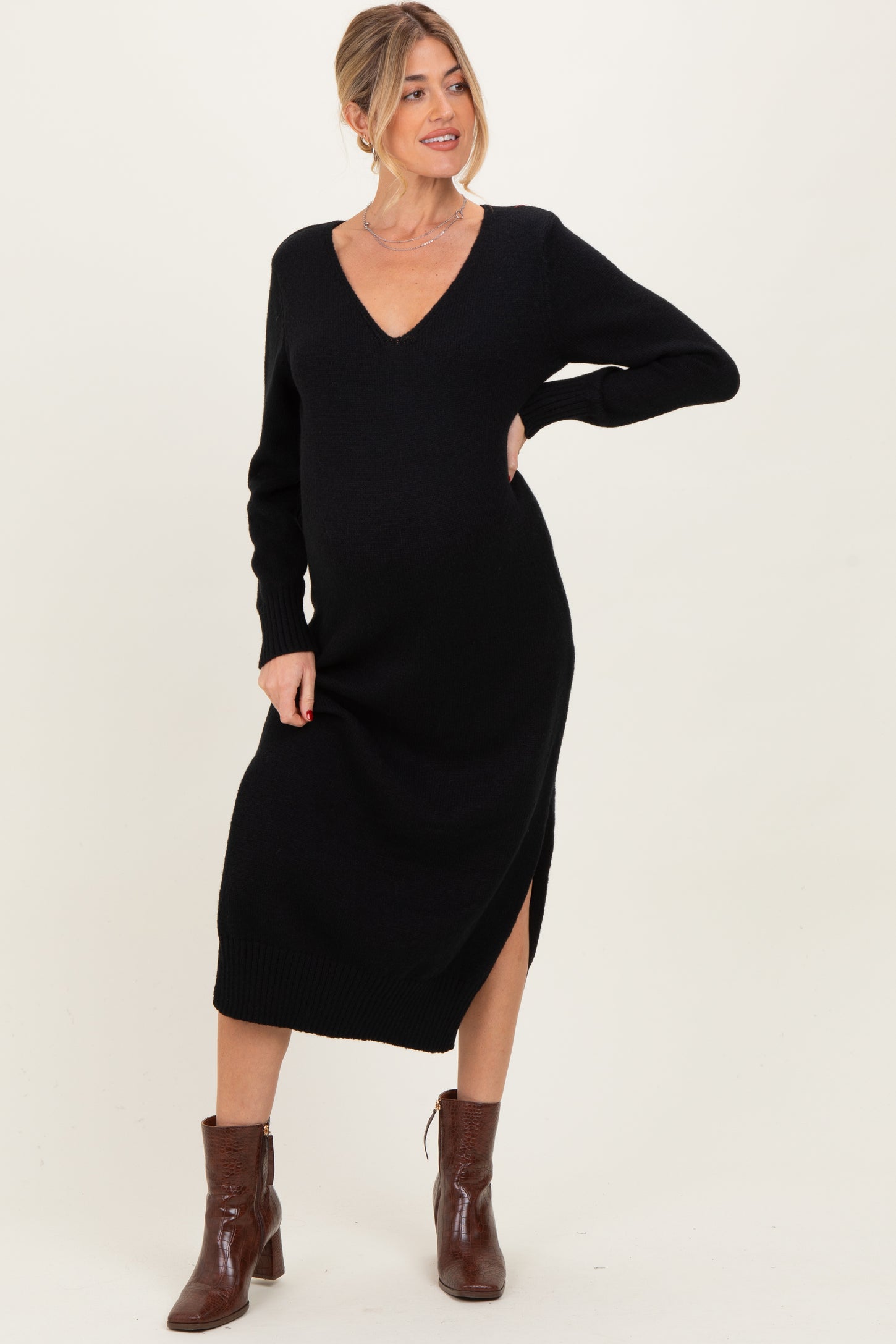 Black V-Neck Relaxed Fit Maternity Sweater Dress Black V-Neck Relaxed Fit Maternity Sweater Dress
