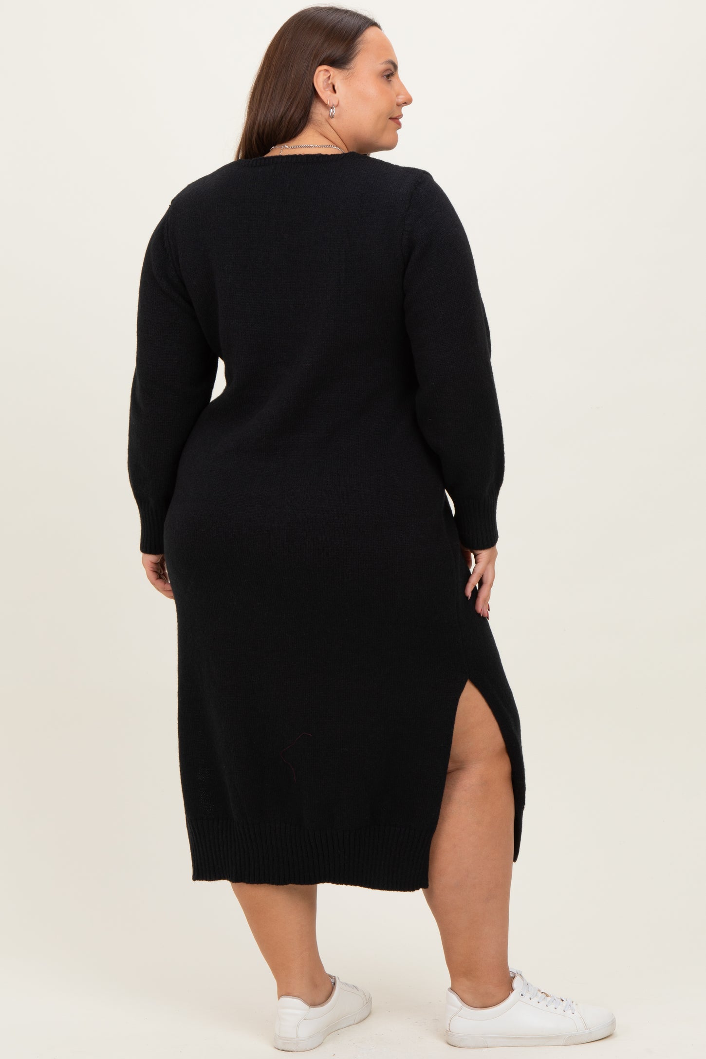 Black V-Neck Relaxed Fit Plus Sweater Dress PinkBlush Black V-Neck Relaxed Fit Plus Sweater Dress PinkBlush