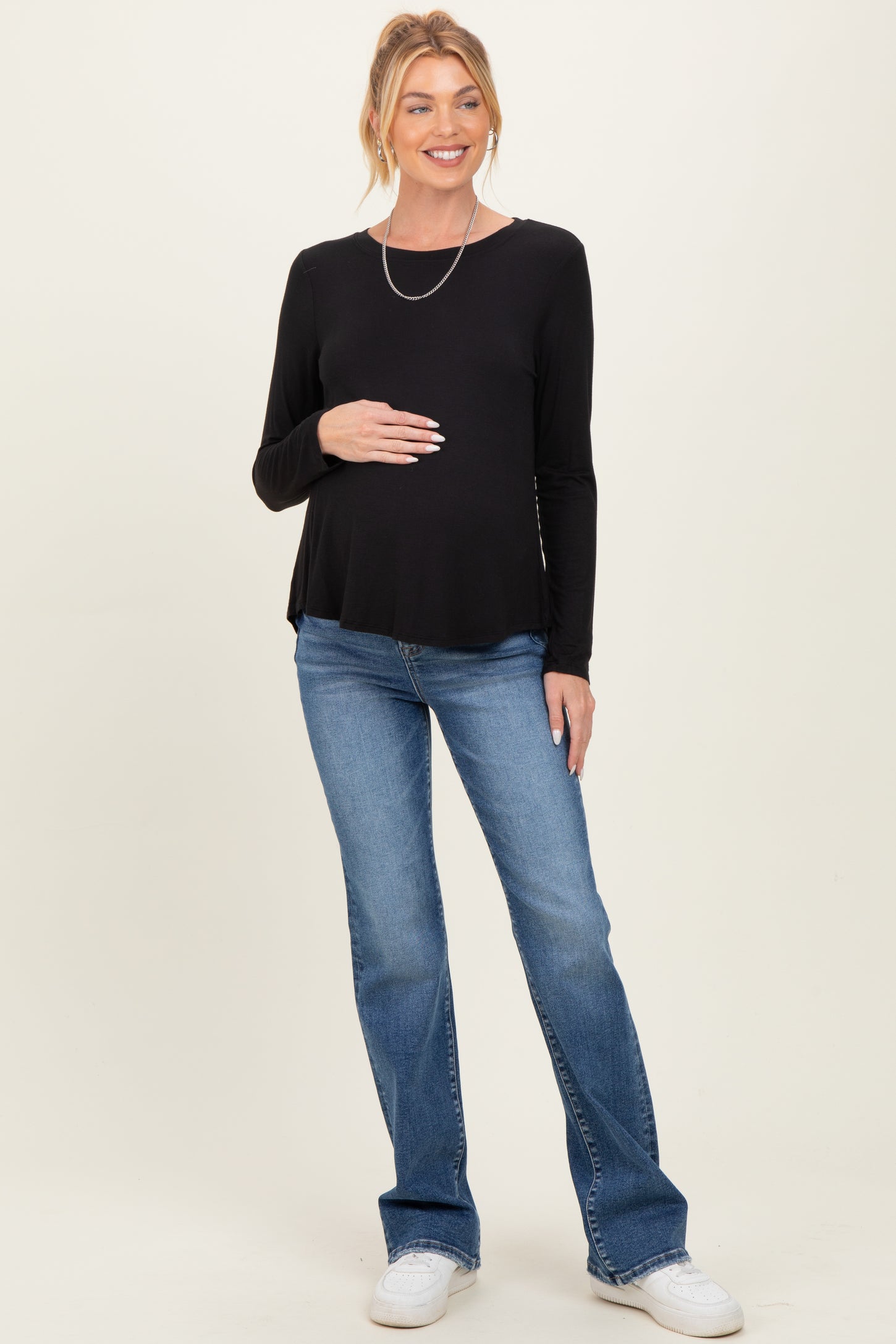 Black Flowy Round Hem Maternity Long Sleeve Top