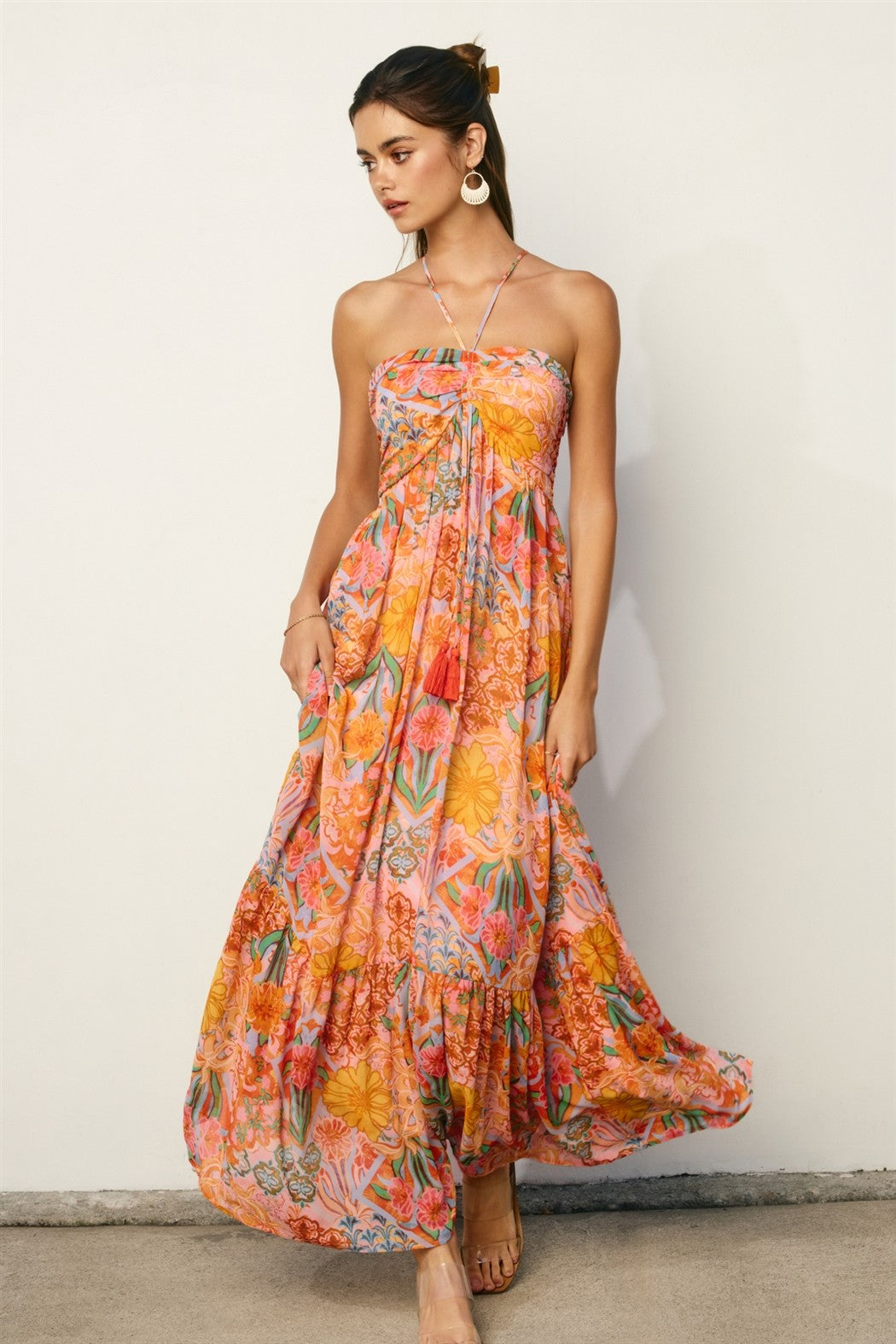 multicolor halter maxi dress Vibrant Multicolor Halter-Neck Maxi Dress with Pockets M