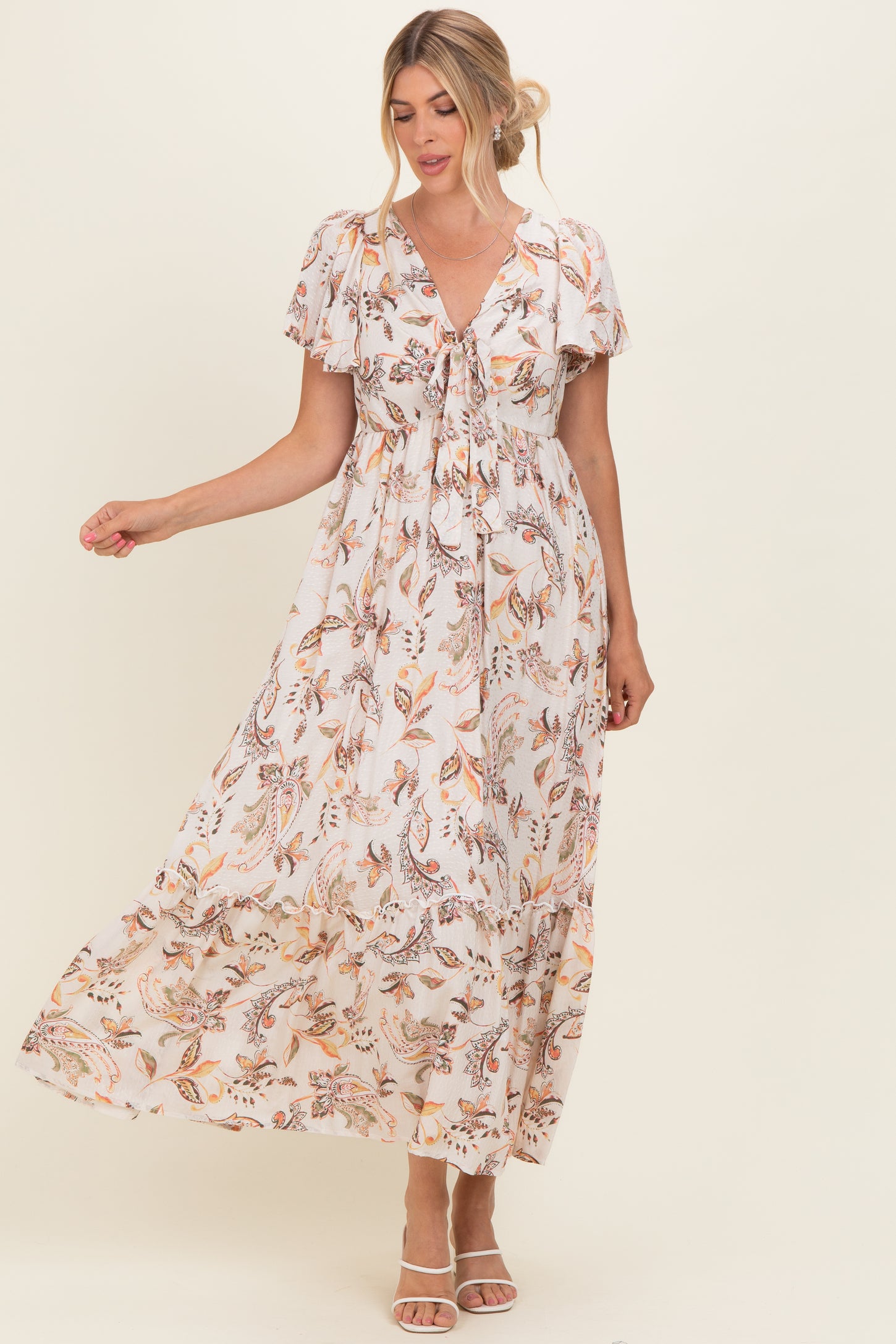 short sleeve floral maxi dress Beige Vintage Floral Short Sleeve V-Neck Tiered Maxi Dress