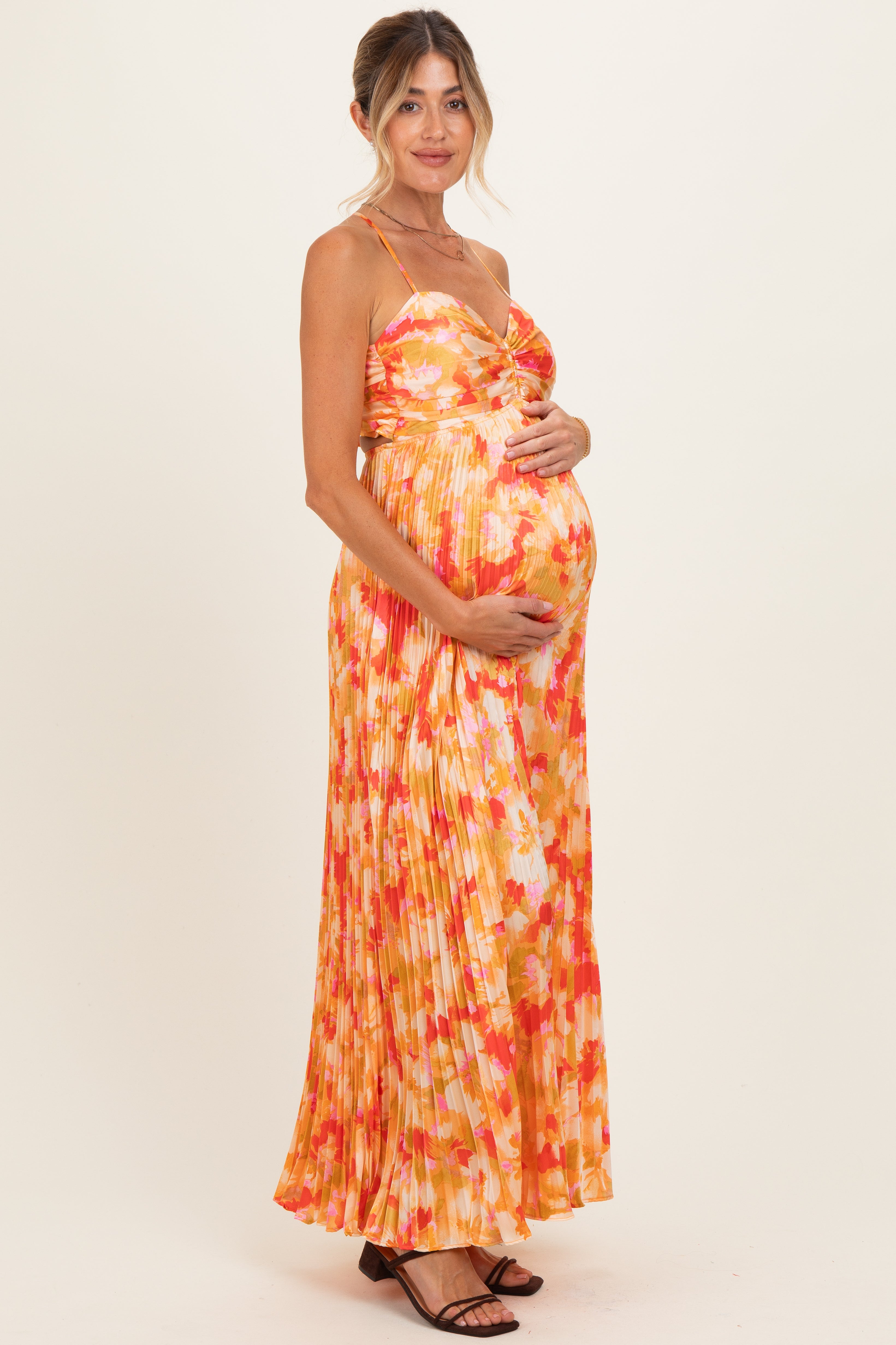 burnt orange maternity dress Floral Pleated Sleeveless Maxi Laticia Dress With Ostrich Whether youre longing for vintage Ralph Lauren purple label Color:White/Silver Foil