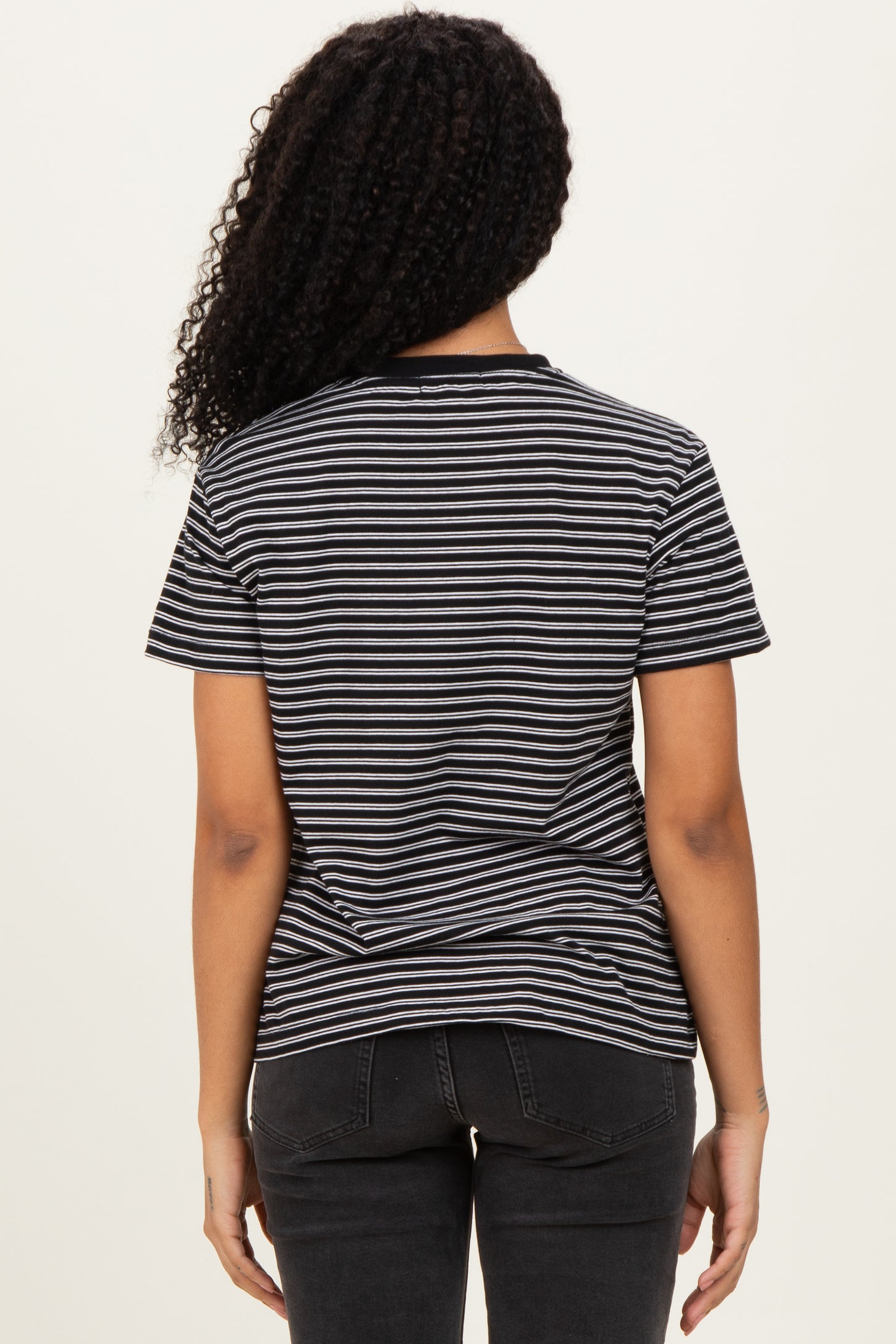 Black/White Short Sleeve Round Neck Stripe Tee