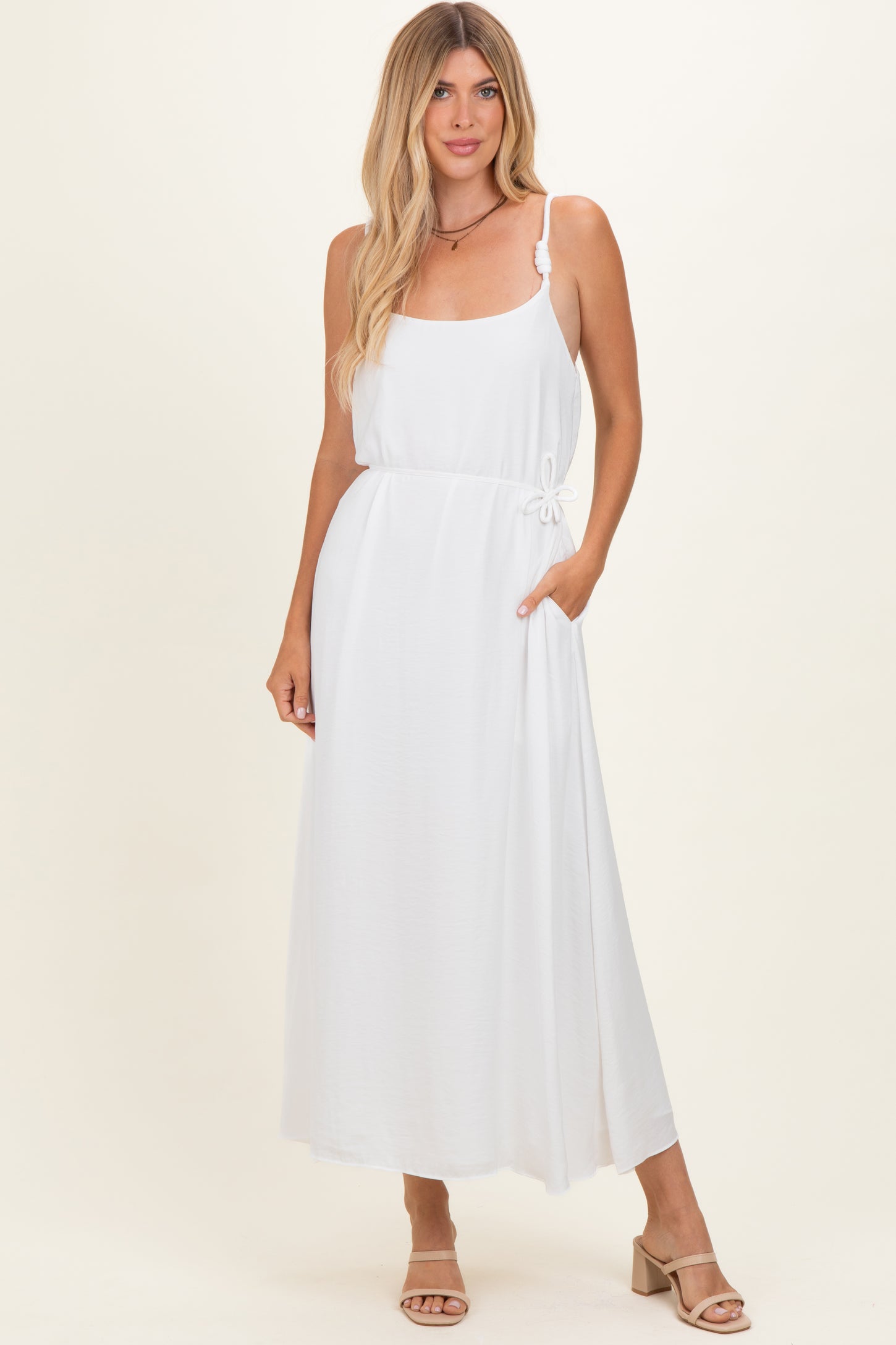 Off White Sleeveless Flower Belt Dress