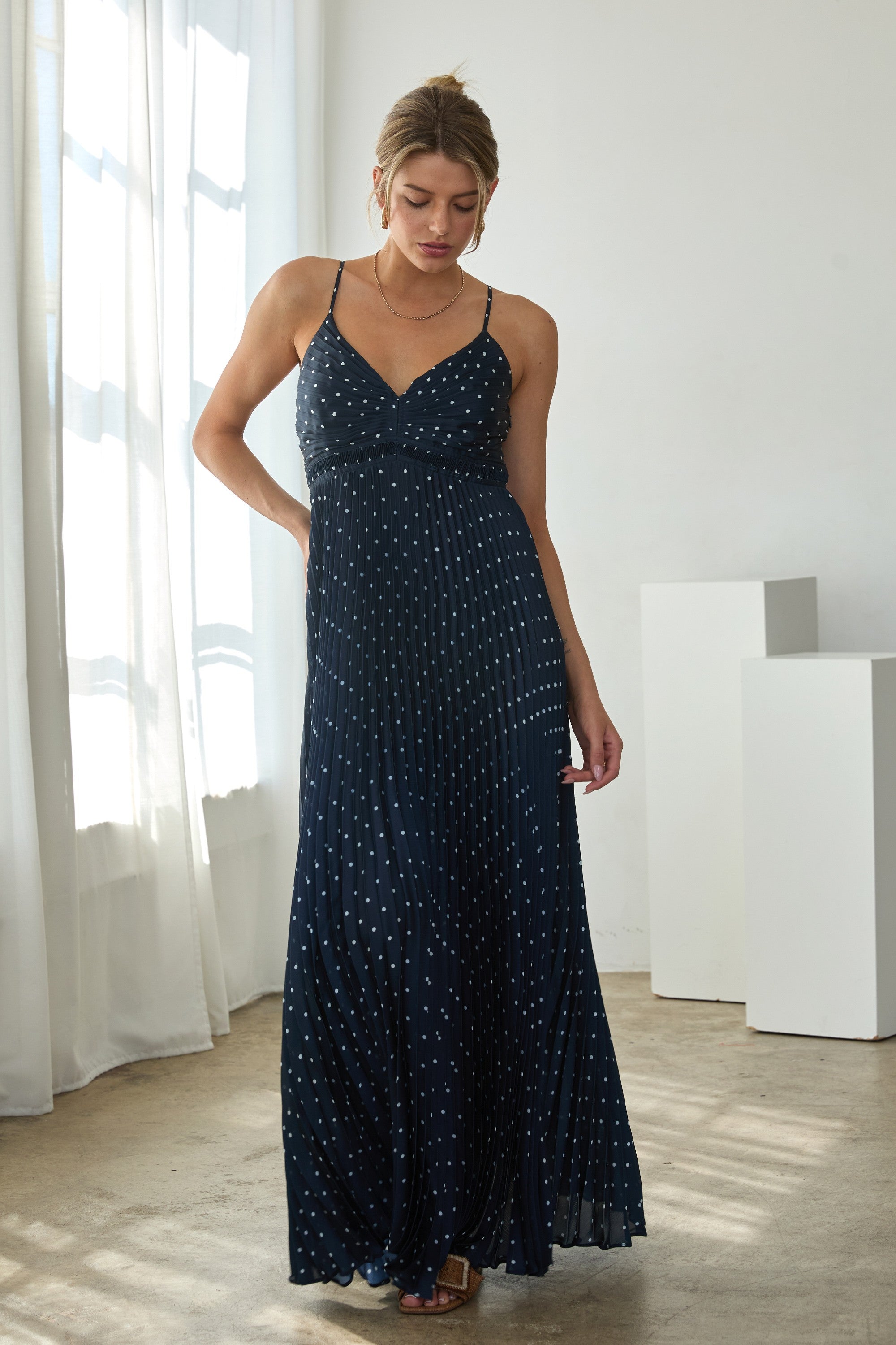 dot pleated maxi dress Navy Polka Cutout – PinkBlush finished with a petite Size:XXXXXL (4X) 1950s Hollywood Evening Gowns Price:Original