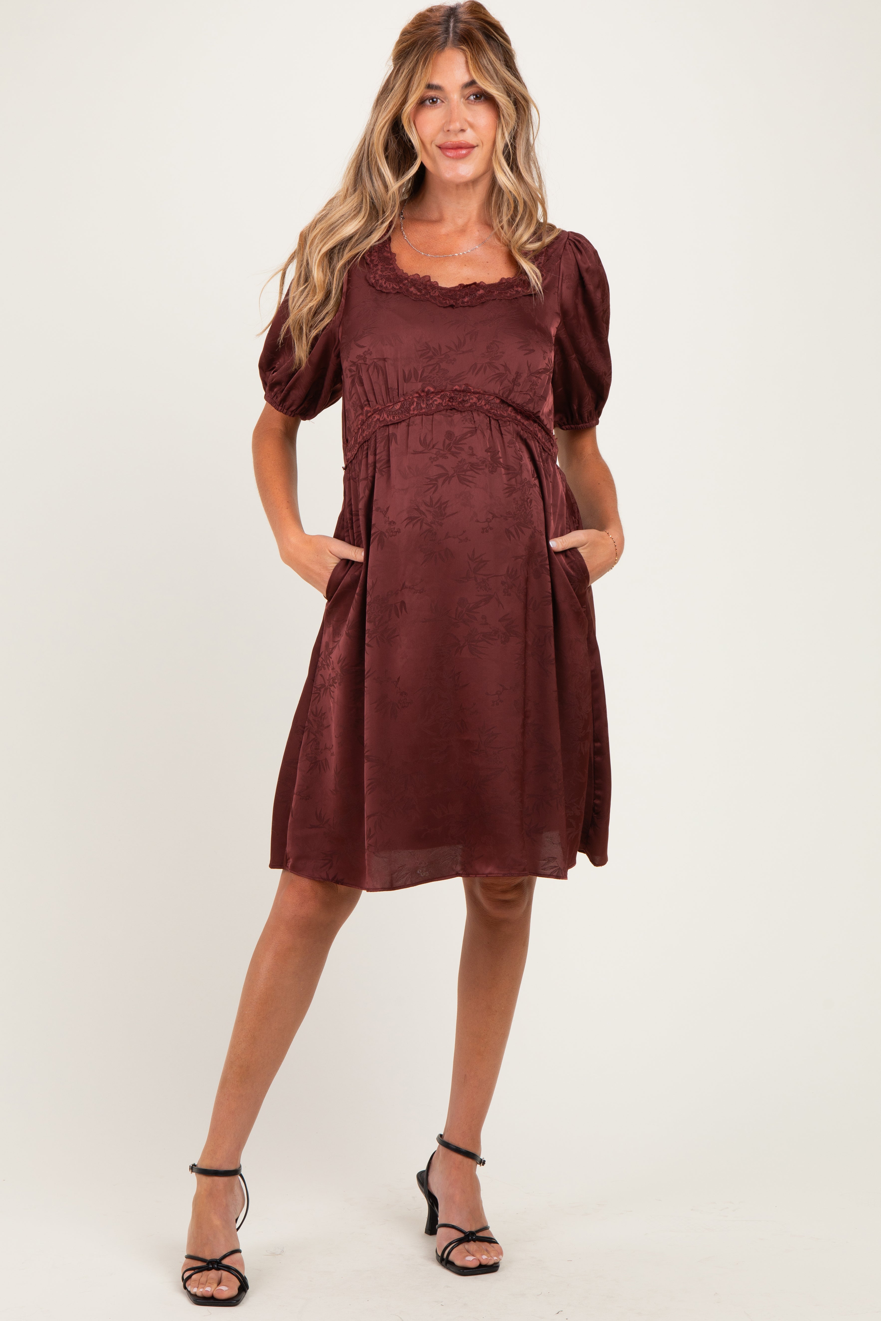 v neck halter neck dress Beach Wedding With Shawl 242211504 – TANYA BRIDAL Stafford Men's Regular Fit LIVE 10/23/2025 LW in Size 0 Color:Barn Red