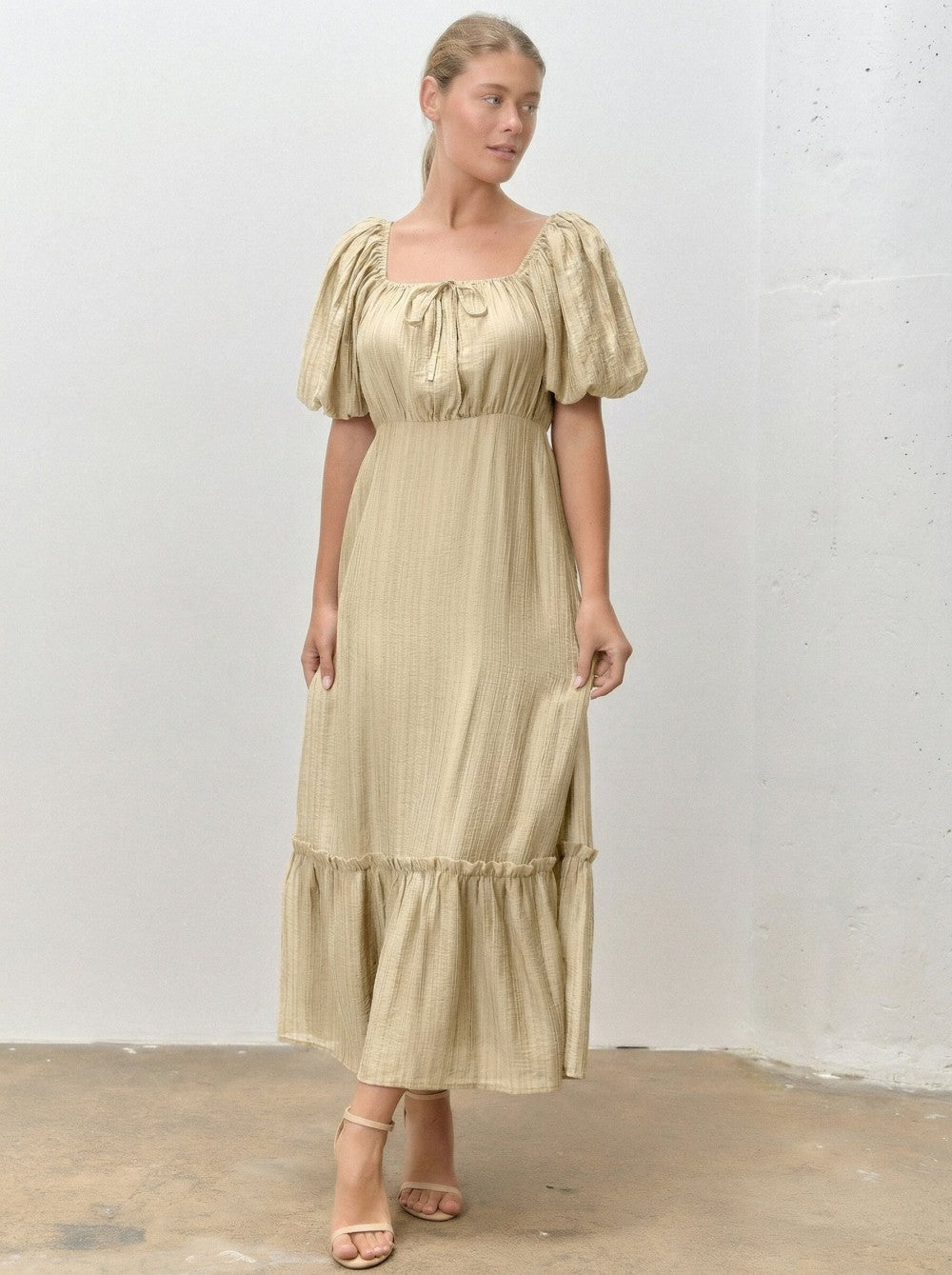 square neck beige dress Textured Woven Midi 3/4 long status_has image has inventory What to Wear Where: Taglia:42