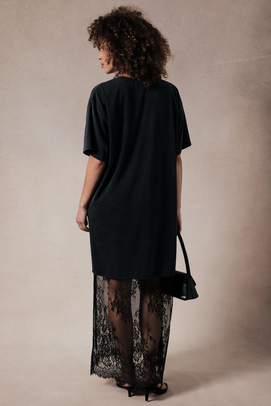 black t shirt dress with tights Black Long Sleeve T-shirt with Tights Outfits (12 ideas & outfits)