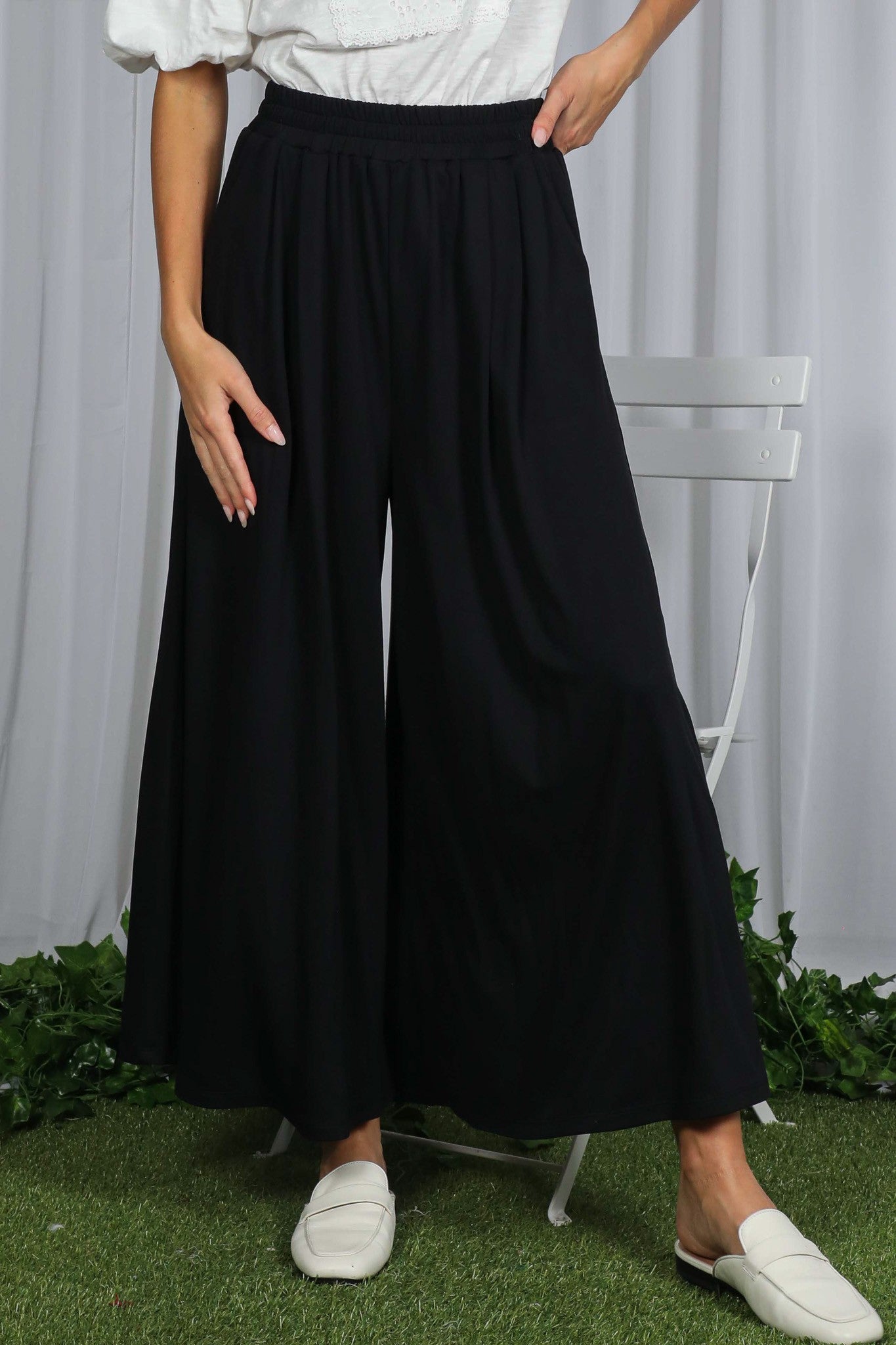 Black Cropped Wide Leg Pants