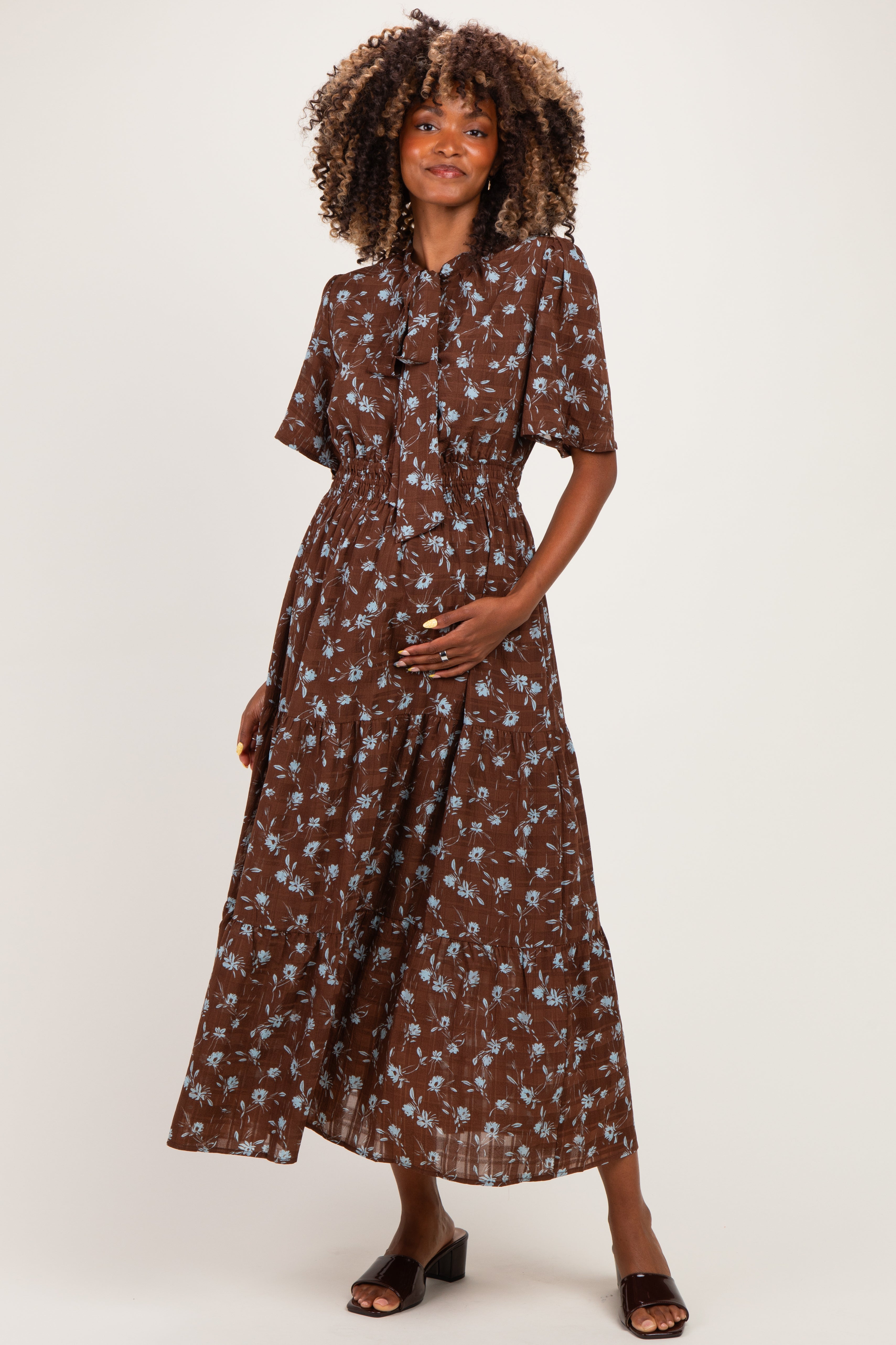 brown patterned dress Floral Neck Tie Tiered Maternity Midi – PinkBlush Color:Vintage Mauve Black Long-sleeves Bridesmaid Dresses Shipping_full_price elastic waist