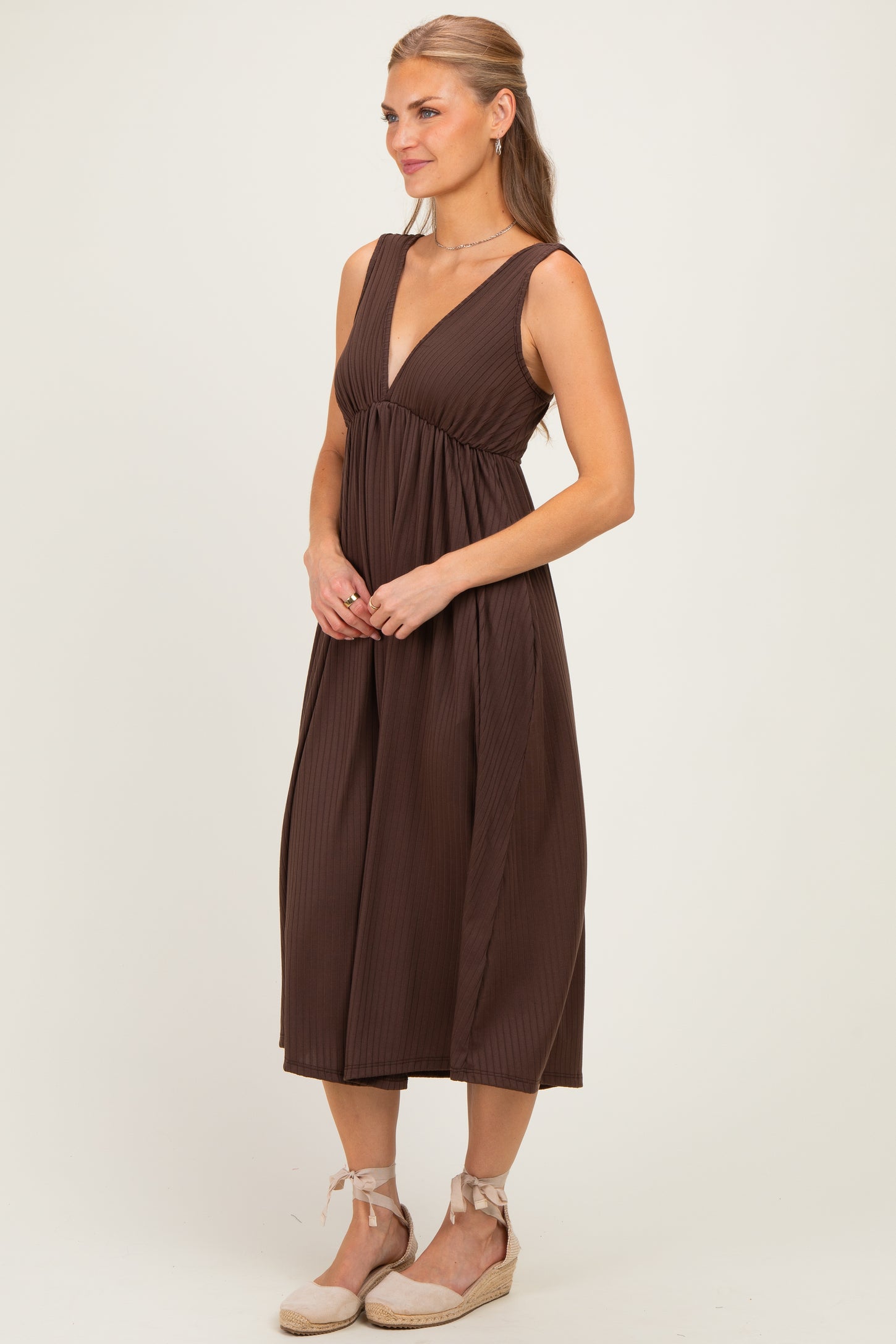 Brown Sleeveless Ribbed Knit A-Line Midi Dress