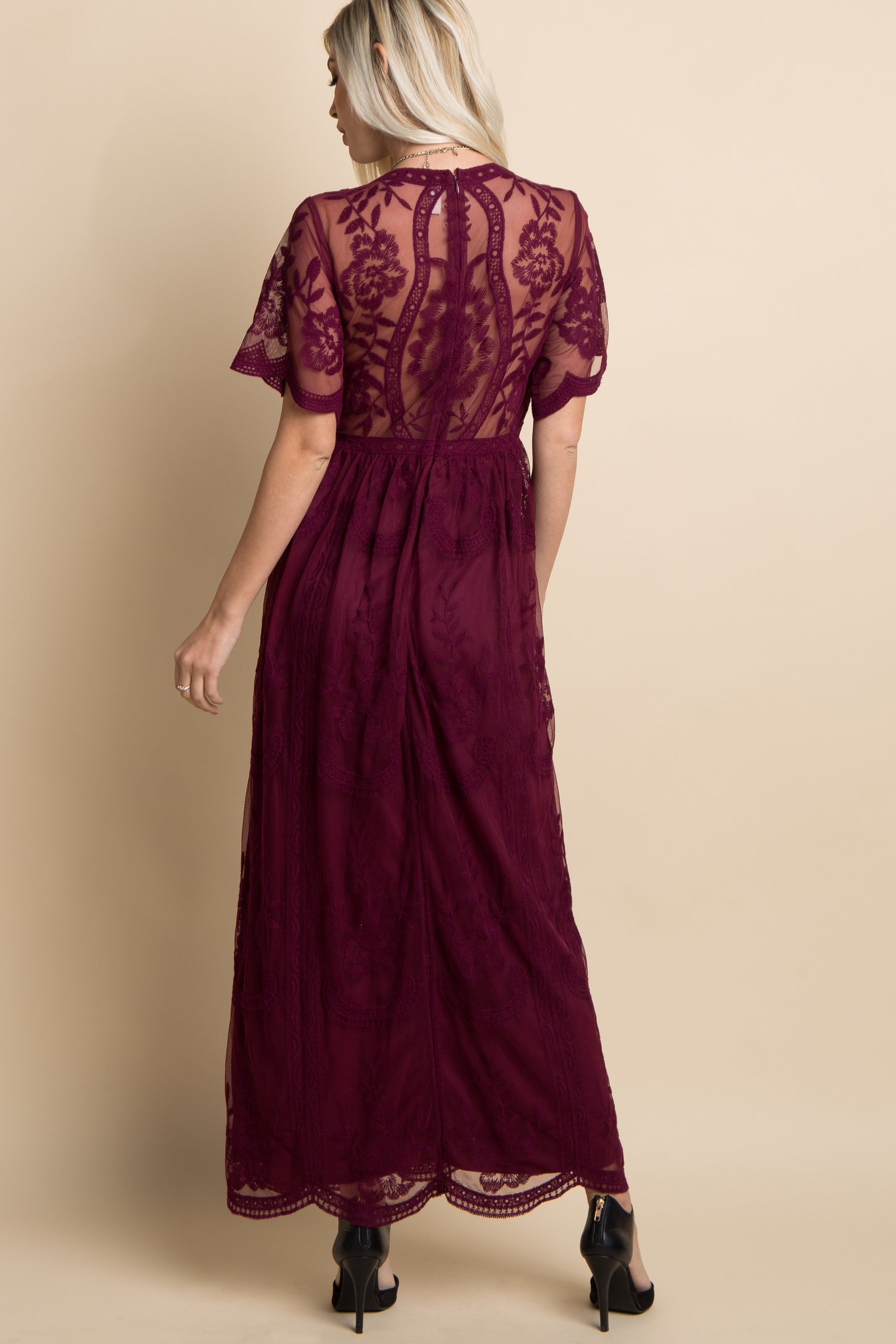 burgundy lace mesh overlay maternity maxi dress – PinkBlush based on size M) LIVE:5-13-21 Sequin Plunge Cowl Neck Size:36x30