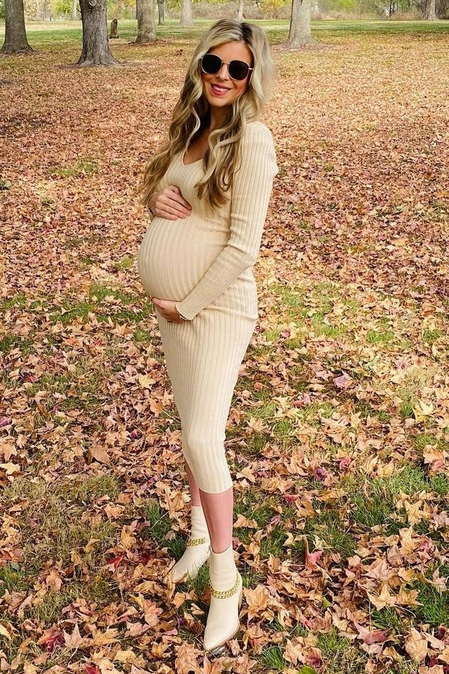 Pinkblush Taupe V-Neck Long Sleeve Fitted Maternity Maxi Dress Medium Pinkblush Taupe V-Neck Long Sleeve Fitted Maternity Maxi Dress Medium