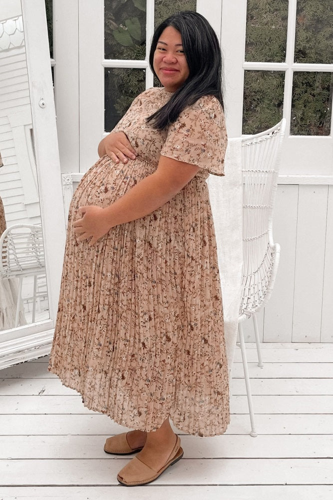 Beige Floral Pleated Short Sleeve Chiffon Maternity Midi Dress Medium