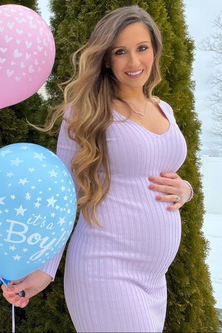 Lavender V-Neck Long Sleeve Fitted Maternity Maxi Dress Small Lavender V-Neck Long Sleeve Fitted Maternity Maxi Dress Small