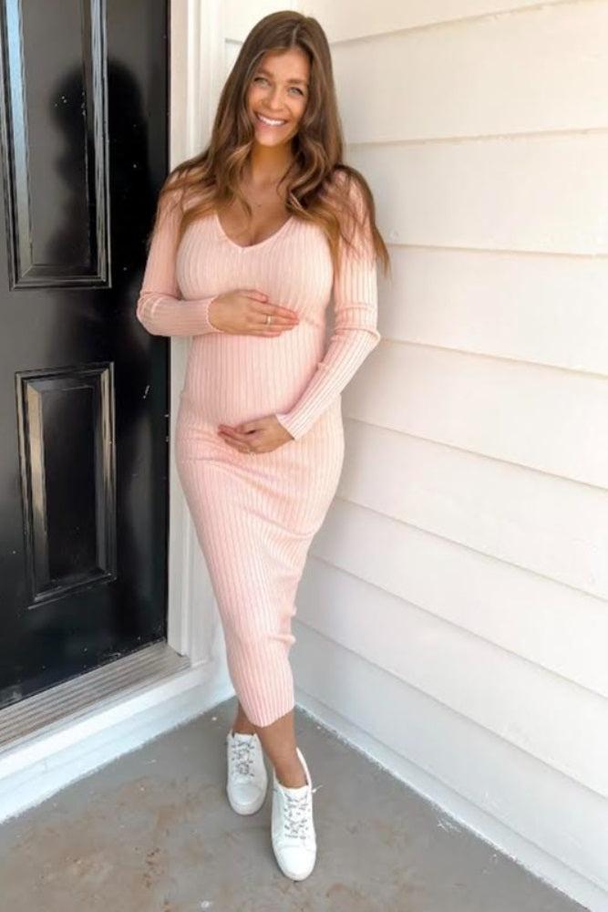 PinkBlush Pink V-Neck Long Sleeve Fitted Maternity Maxi Dress Large PinkBlush Pink V-Neck Long Sleeve Fitted Maternity Maxi Dress Large